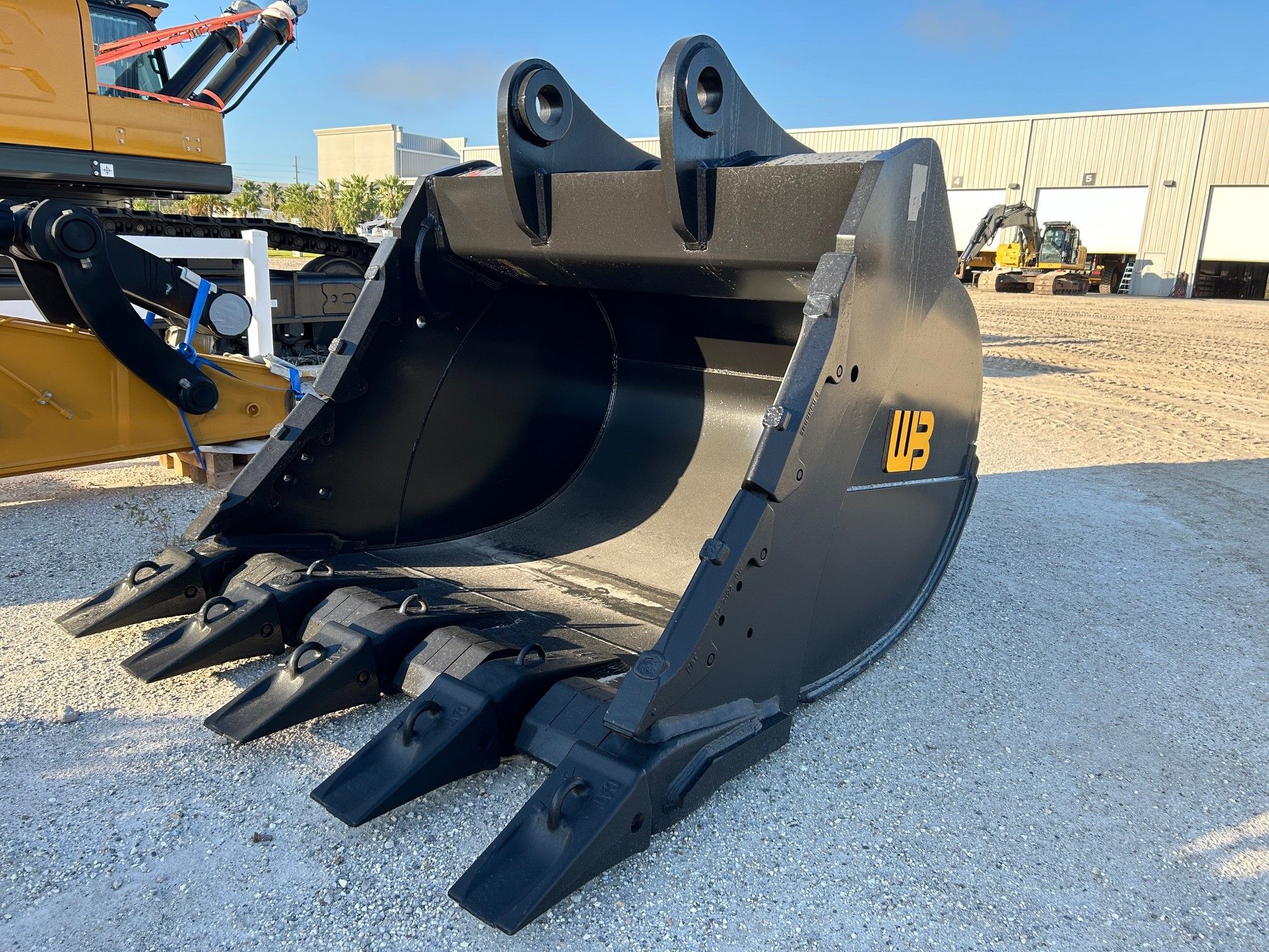 78" (6.1YD) BUCKET FOR SY750 Photo 1 Thumbnail