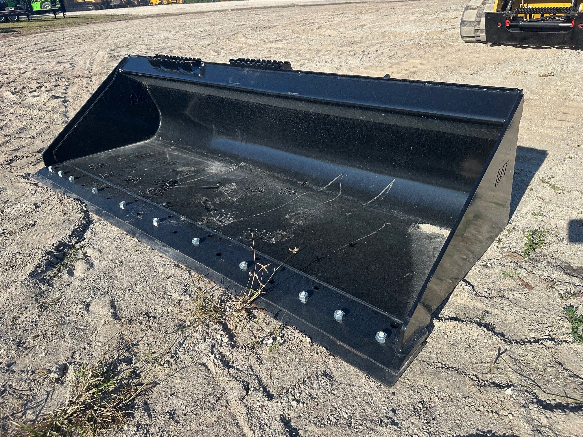 CAT 299D3 80" Skid Steer Bucket Photo 1 Thumbnail