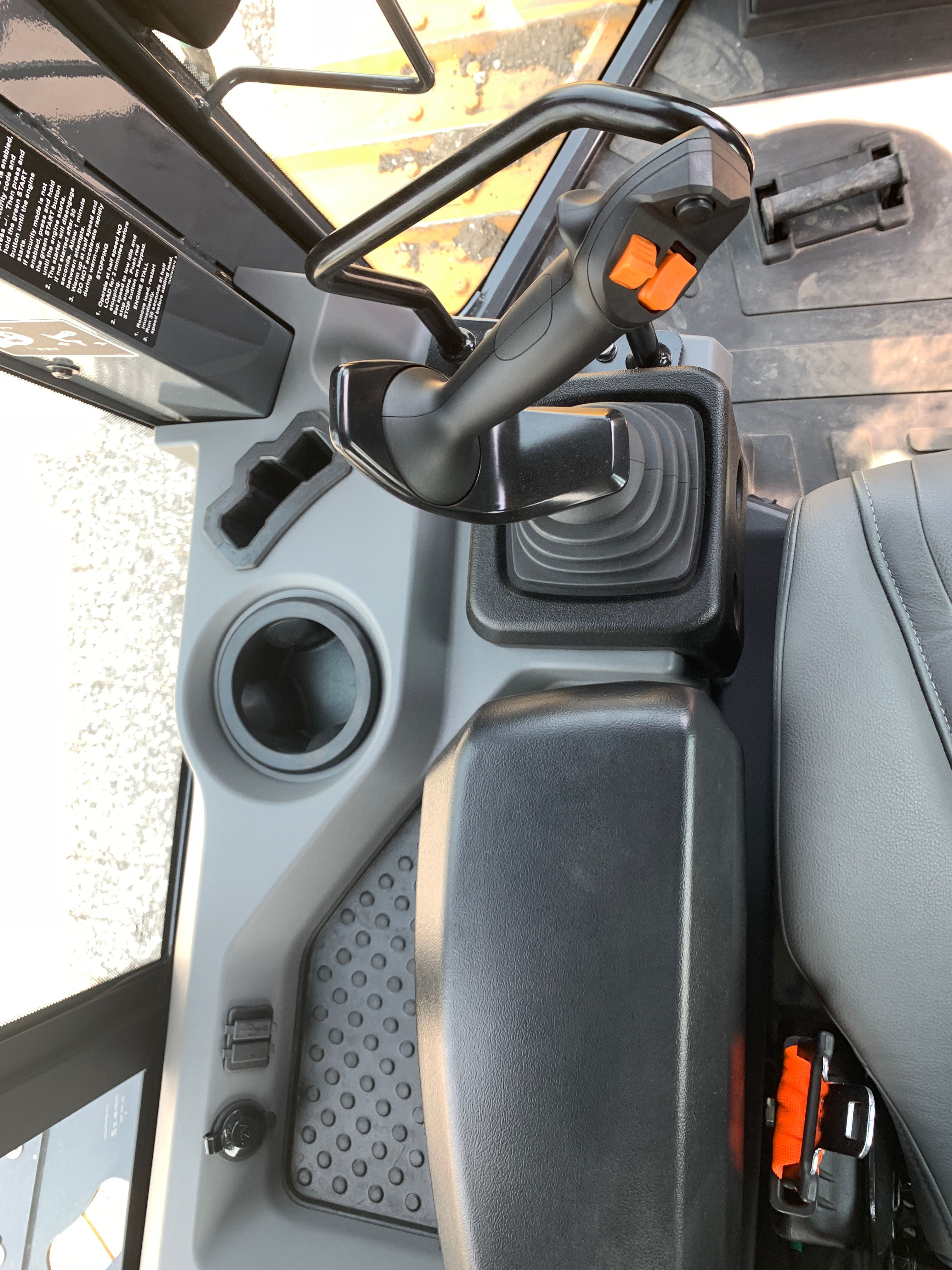 2023 JOHN DEERE 650 P-TIER Photo 8 Thumbnail