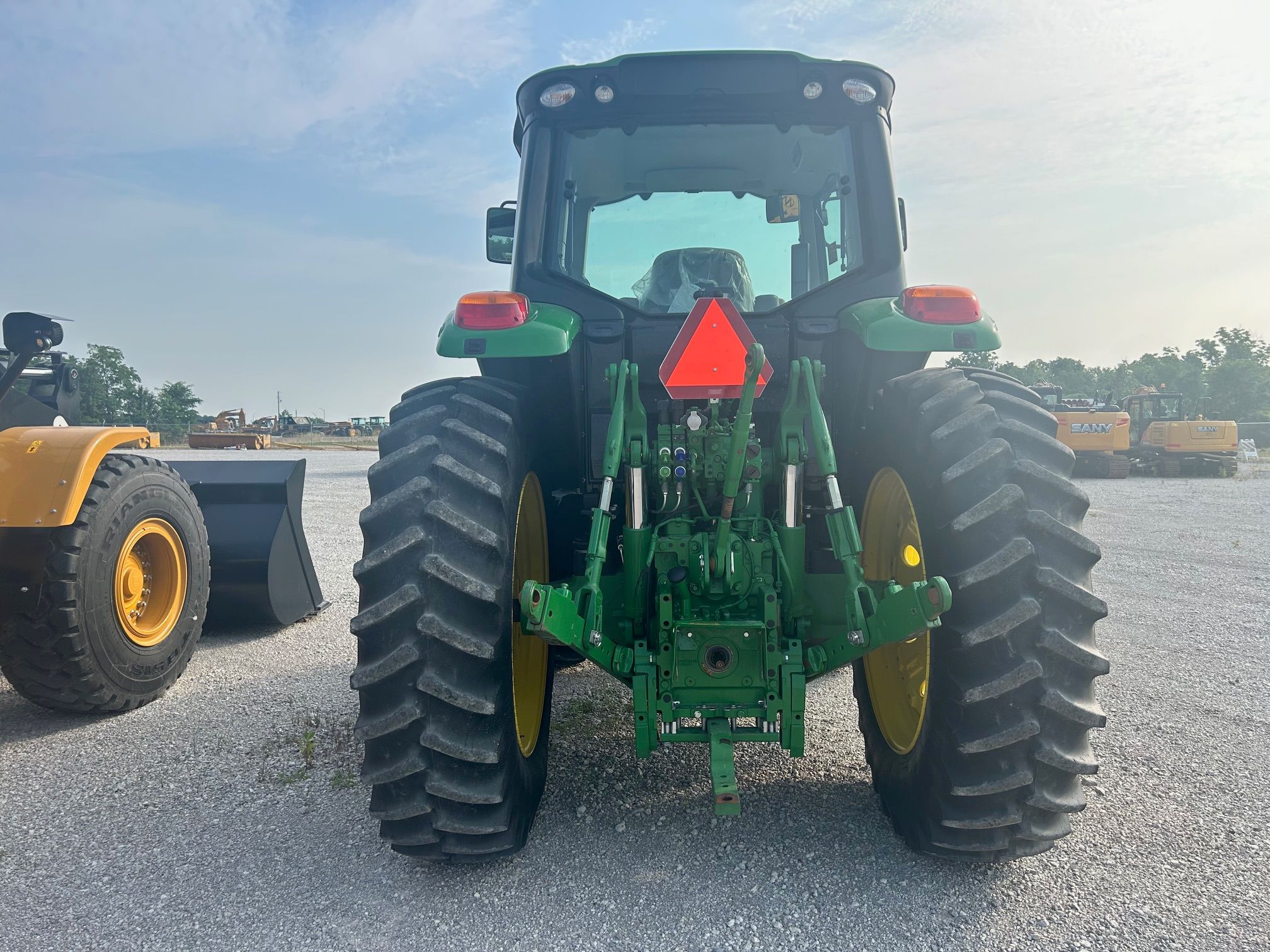 2021 JOHN DEERE 6155M Photo 3 Thumbnail