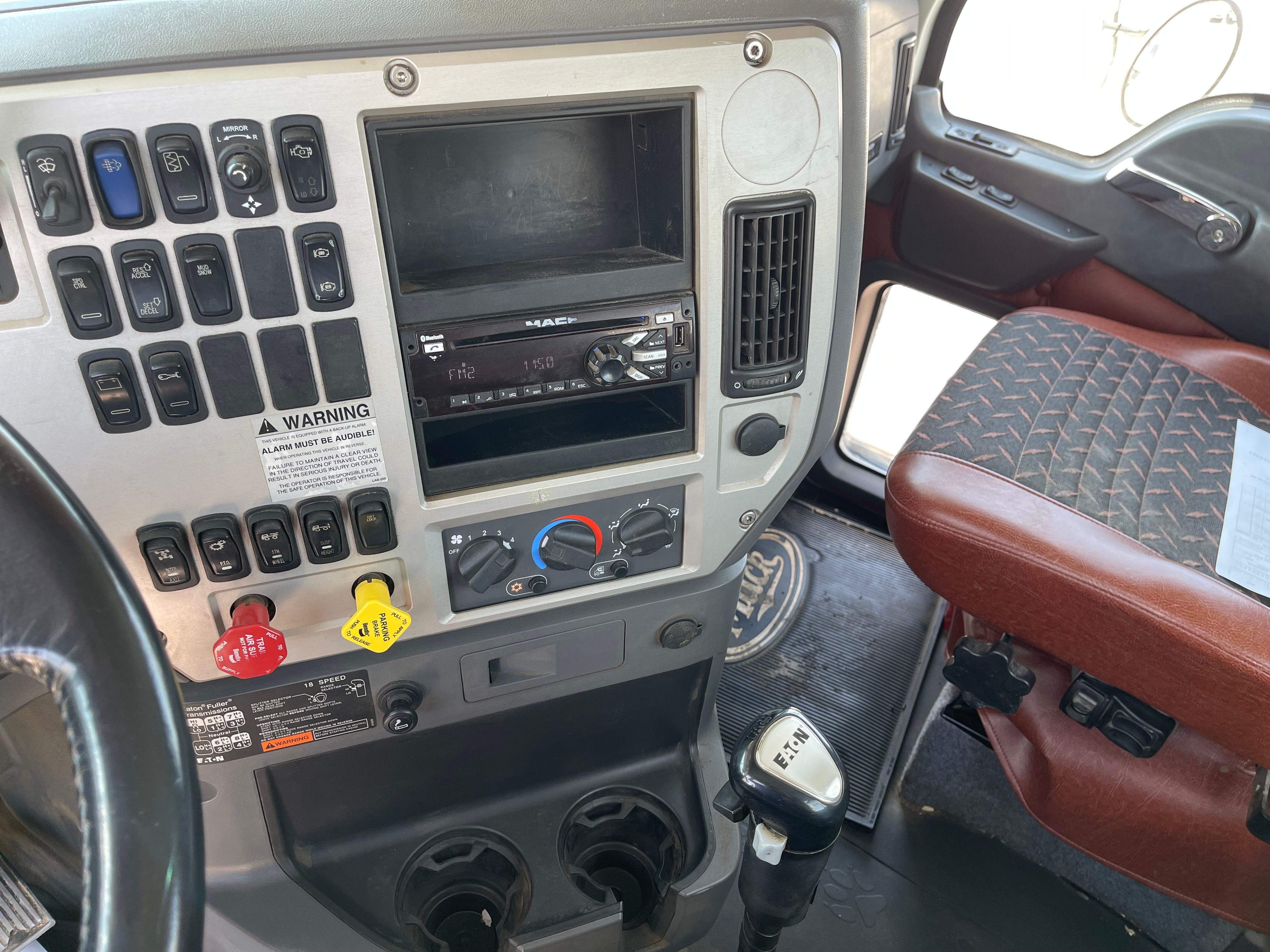 2016 MACK CHU613 Photo 8 Thumbnail