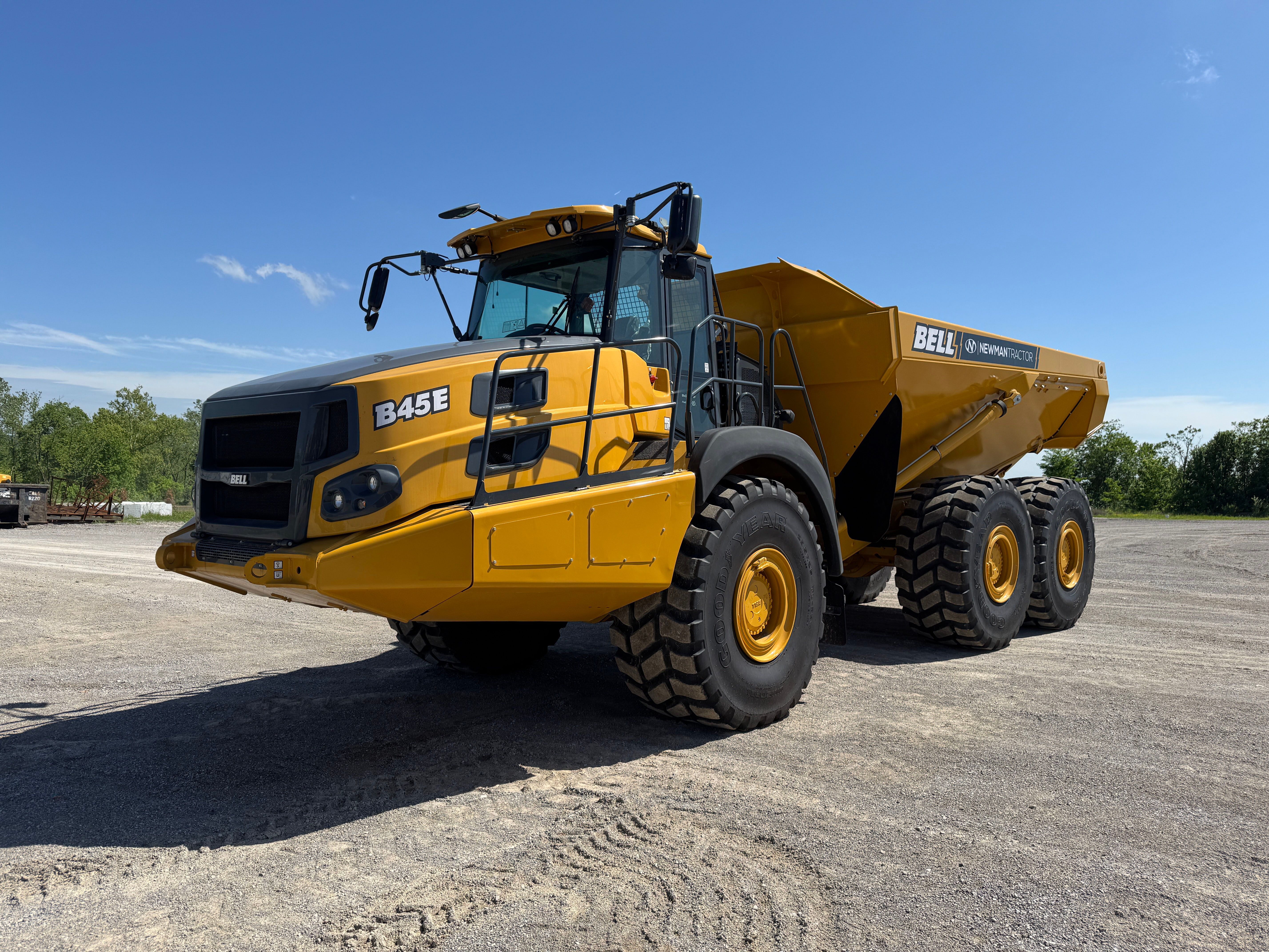 2025 BELL B45E Photo 9 Thumbnail