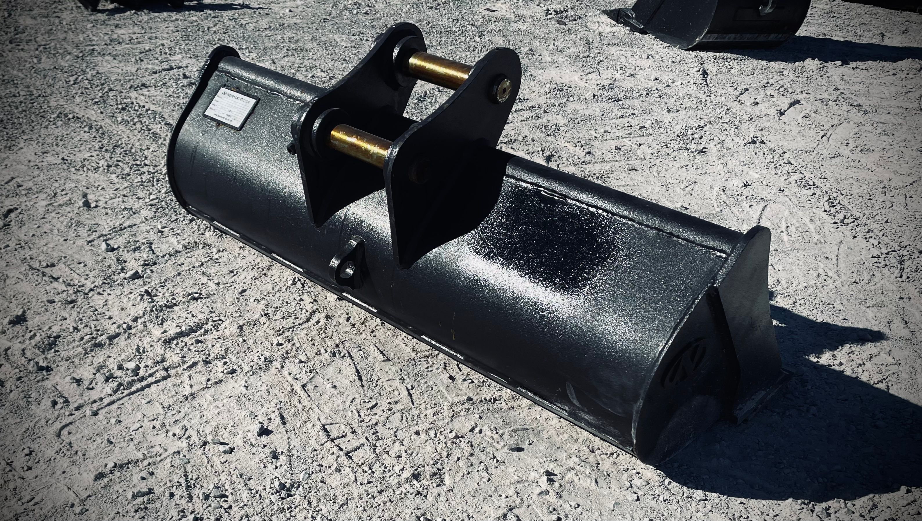 42" EXCAVATOR DITCH CLEANING BUCKET 40MM PIN Photo 3 Thumbnail