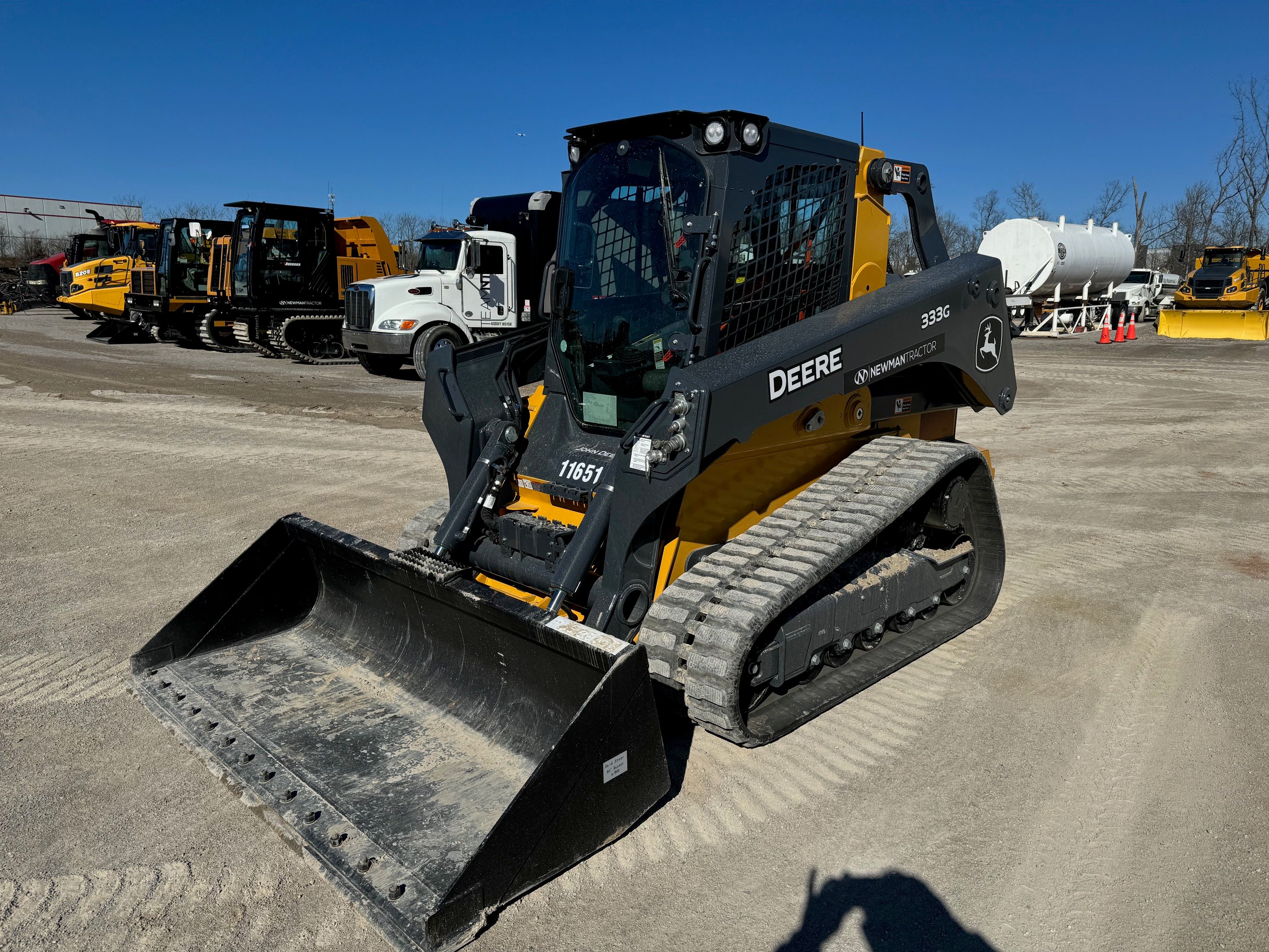 2024 JOHN DEERE 333G Photo 1 Thumbnail