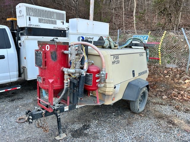 2023 DOOSAN P185 Photo 1 Thumbnail