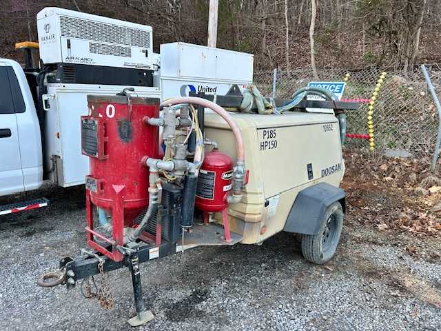 2023 DOOSAN P185 Photo 1