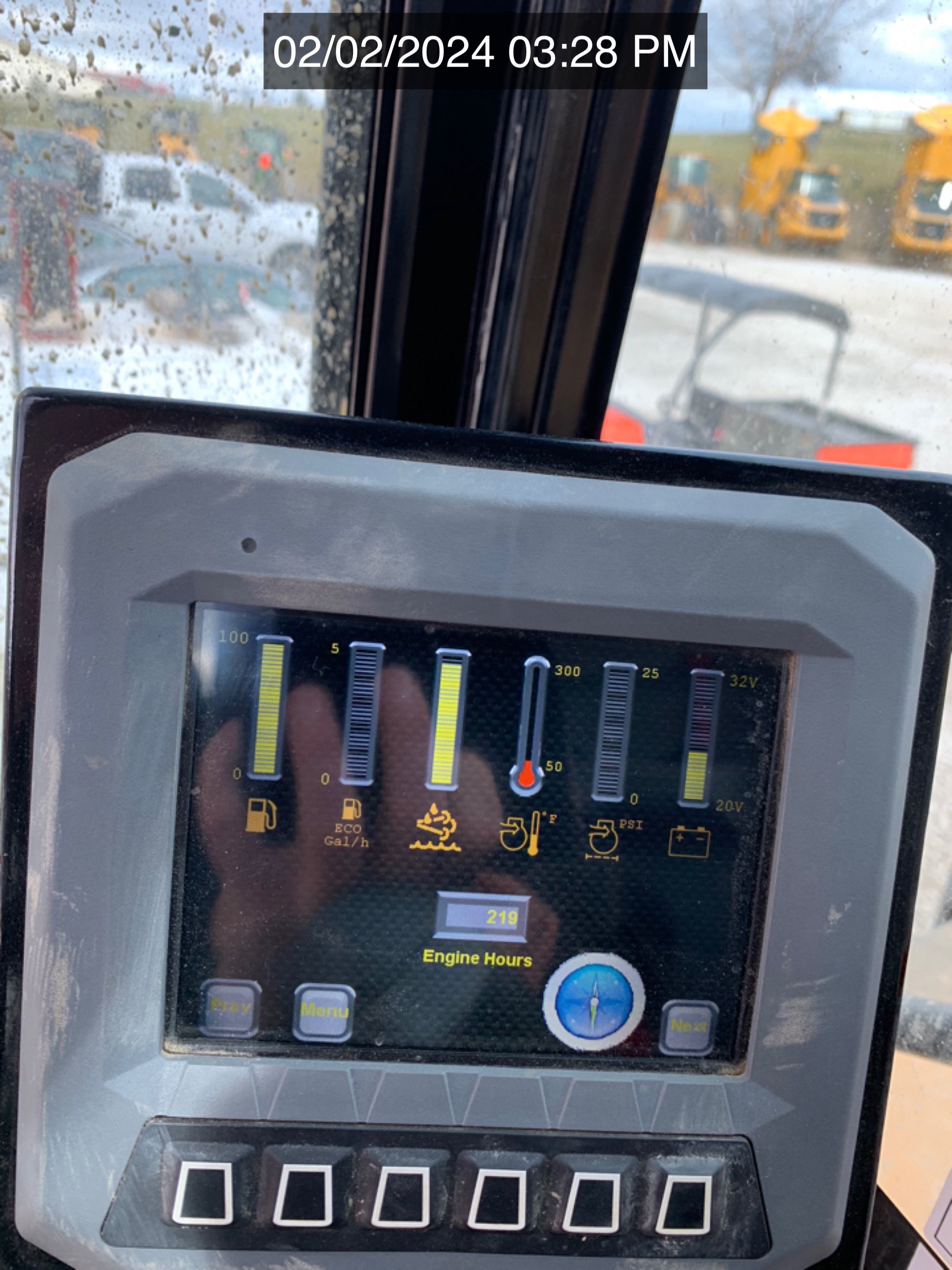 2023 MOROOKA MST 2200VDR Photo 5 Thumbnail