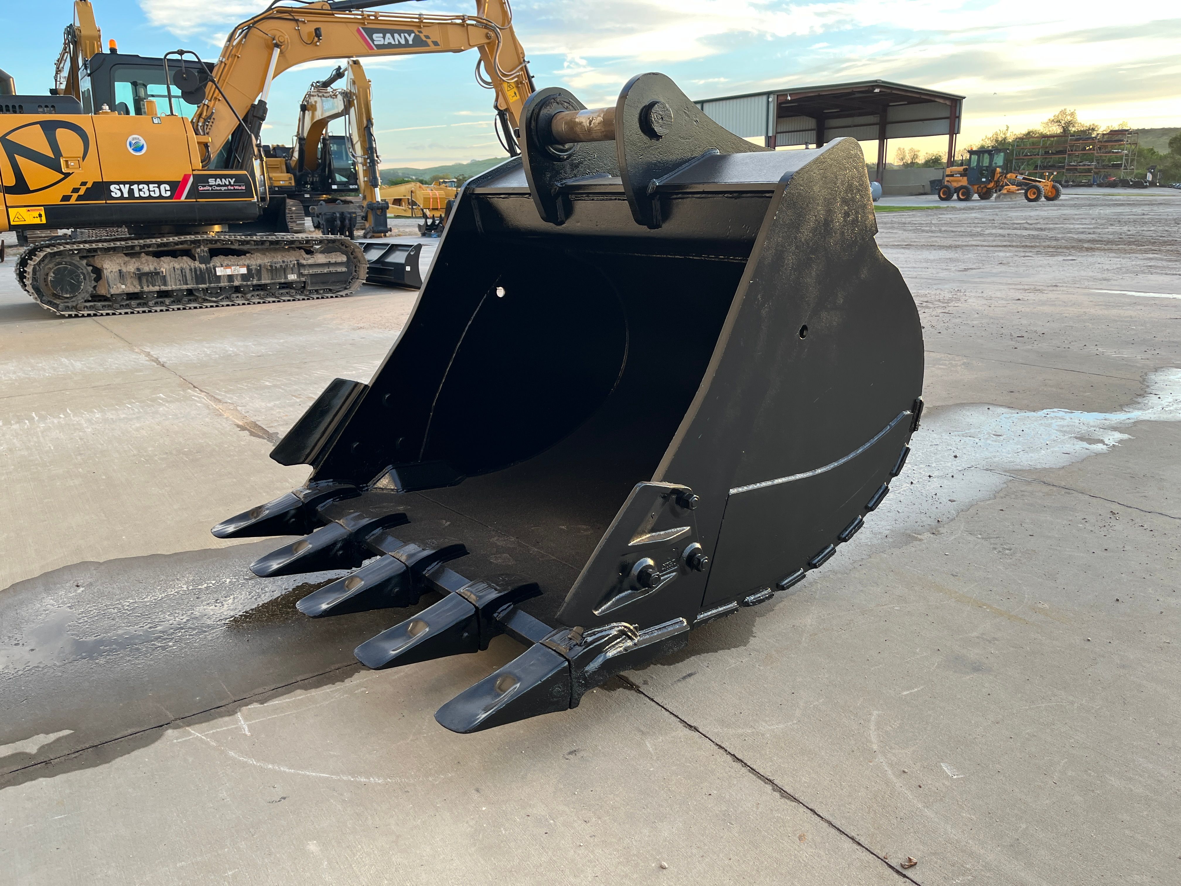 60" EXCAVATOR DIGGING BUCKET 90MM PIN Photo 4 Thumbnail