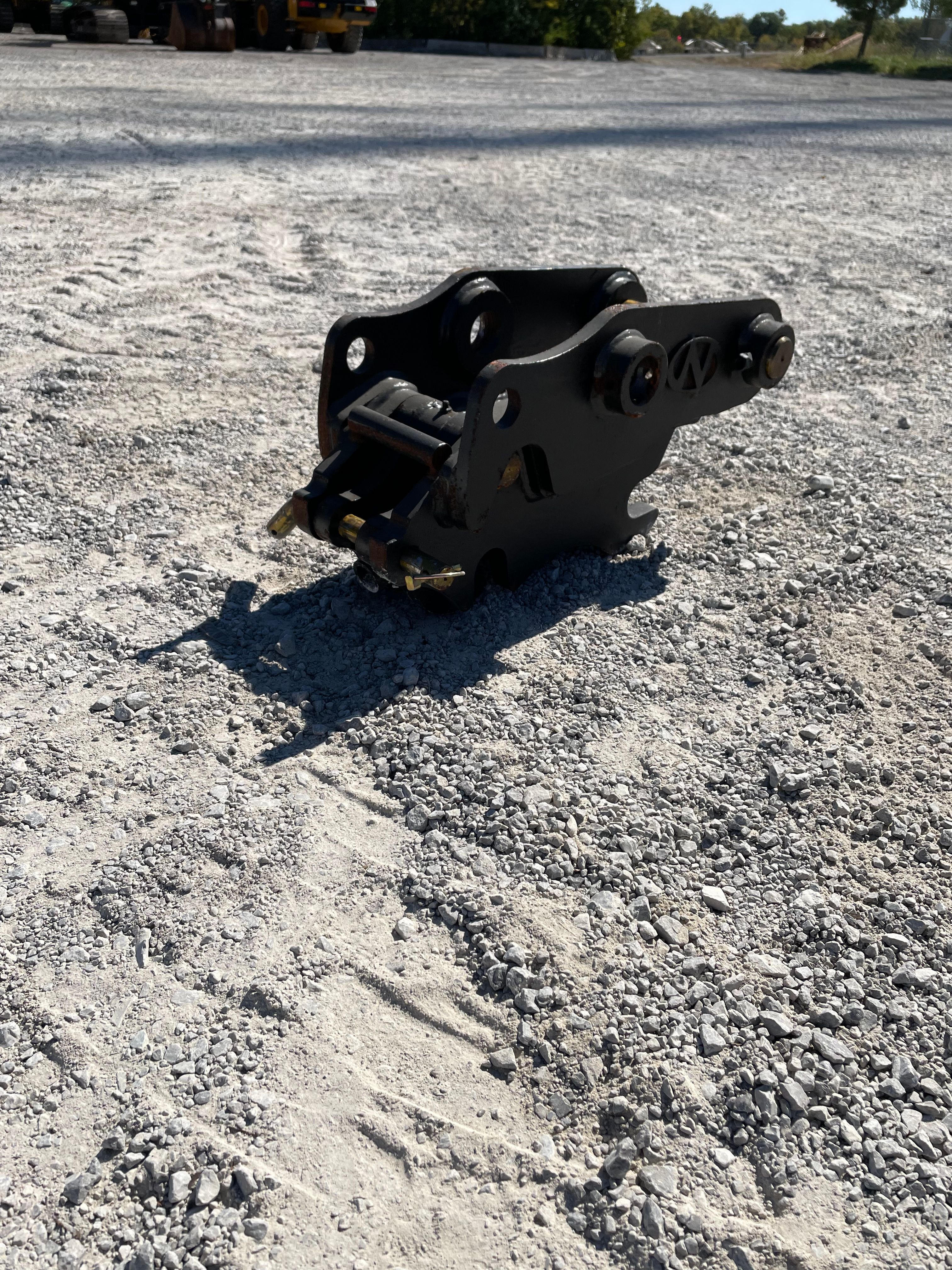 MANUAL QUICK COUPLER FOR SY50U Photo 1 Thumbnail