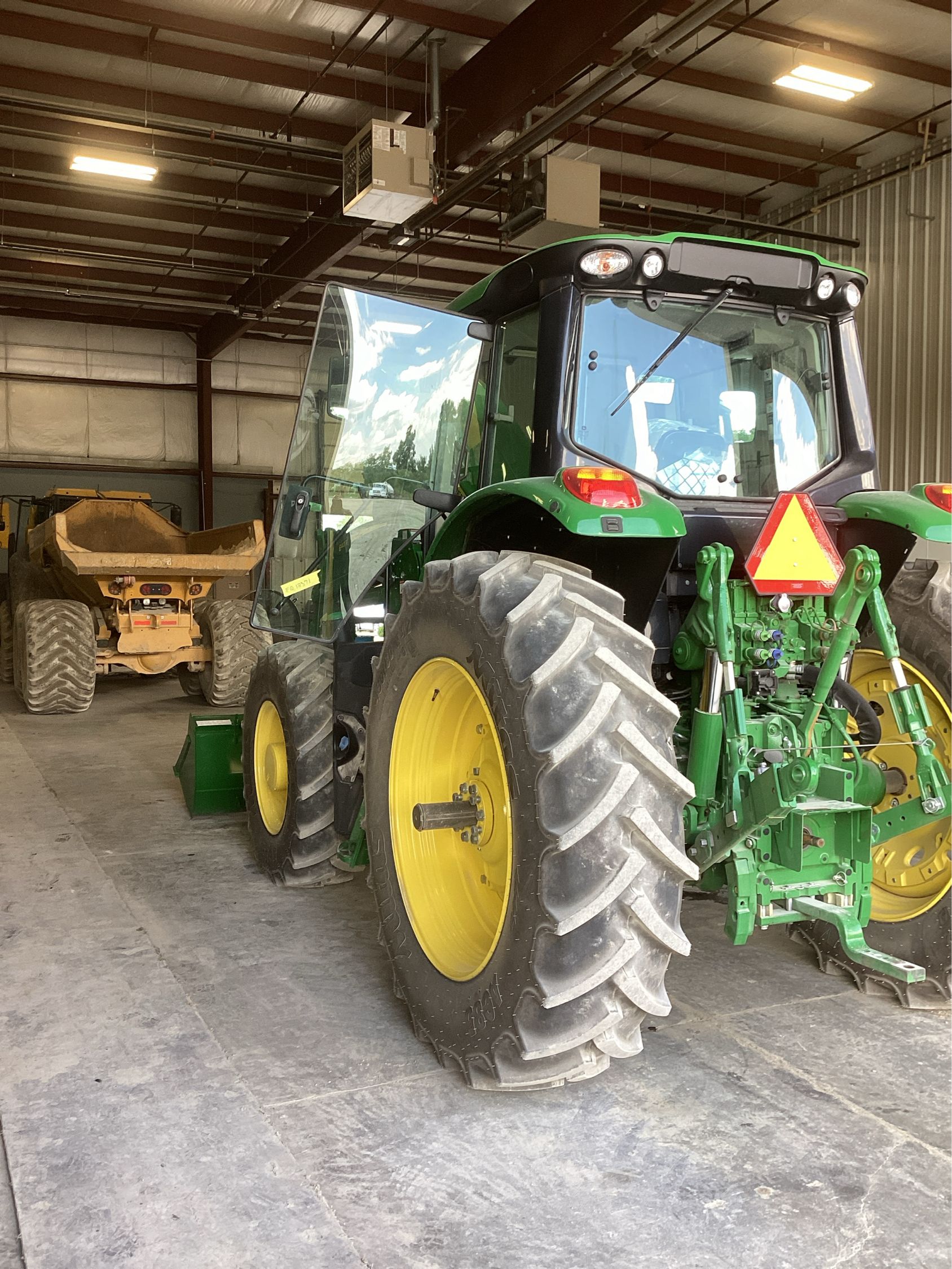2023 JOHN DEERE 6155M Photo 6 Thumbnail
