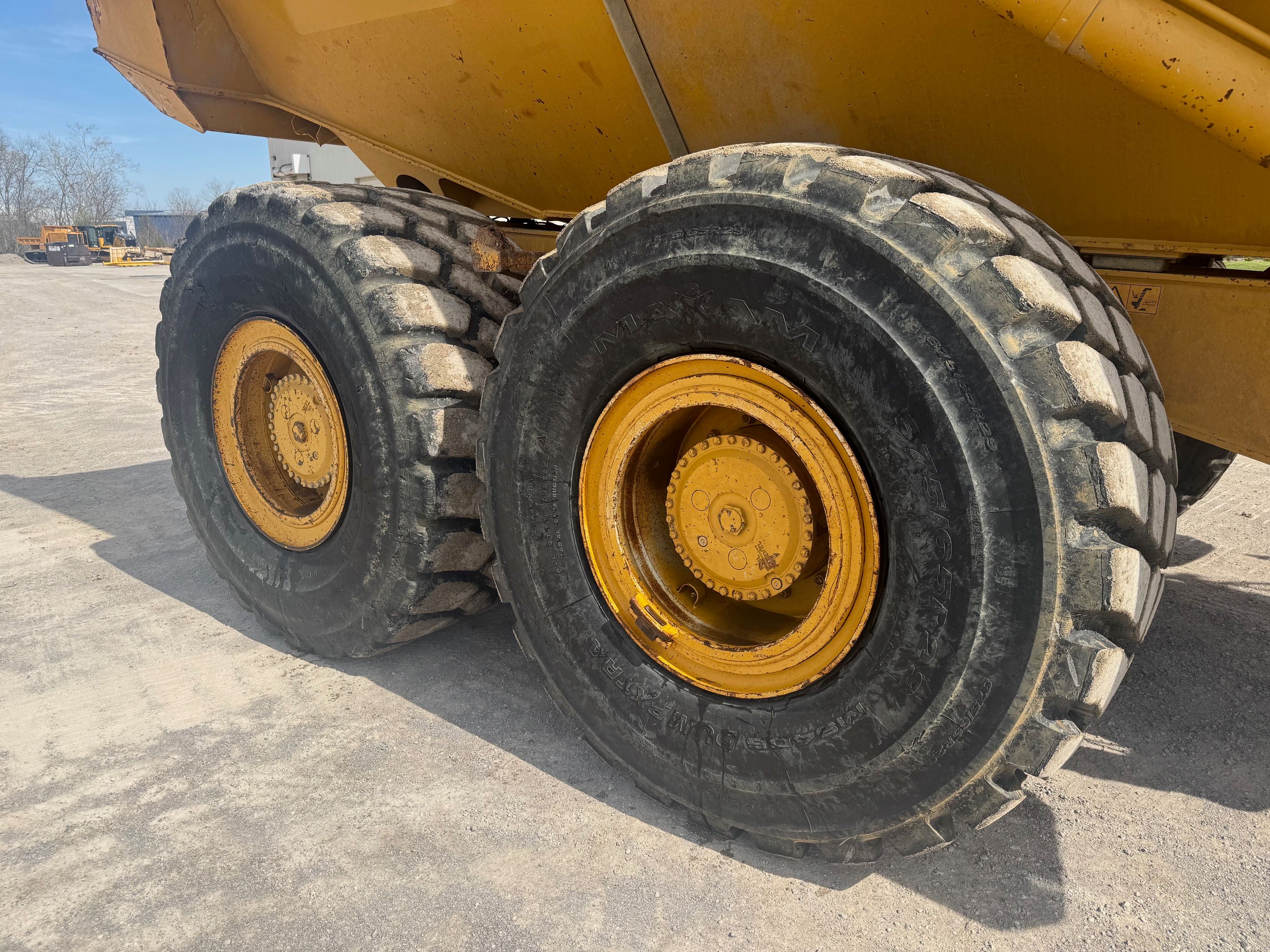 2017 BELL B50D Photo 6 Thumbnail