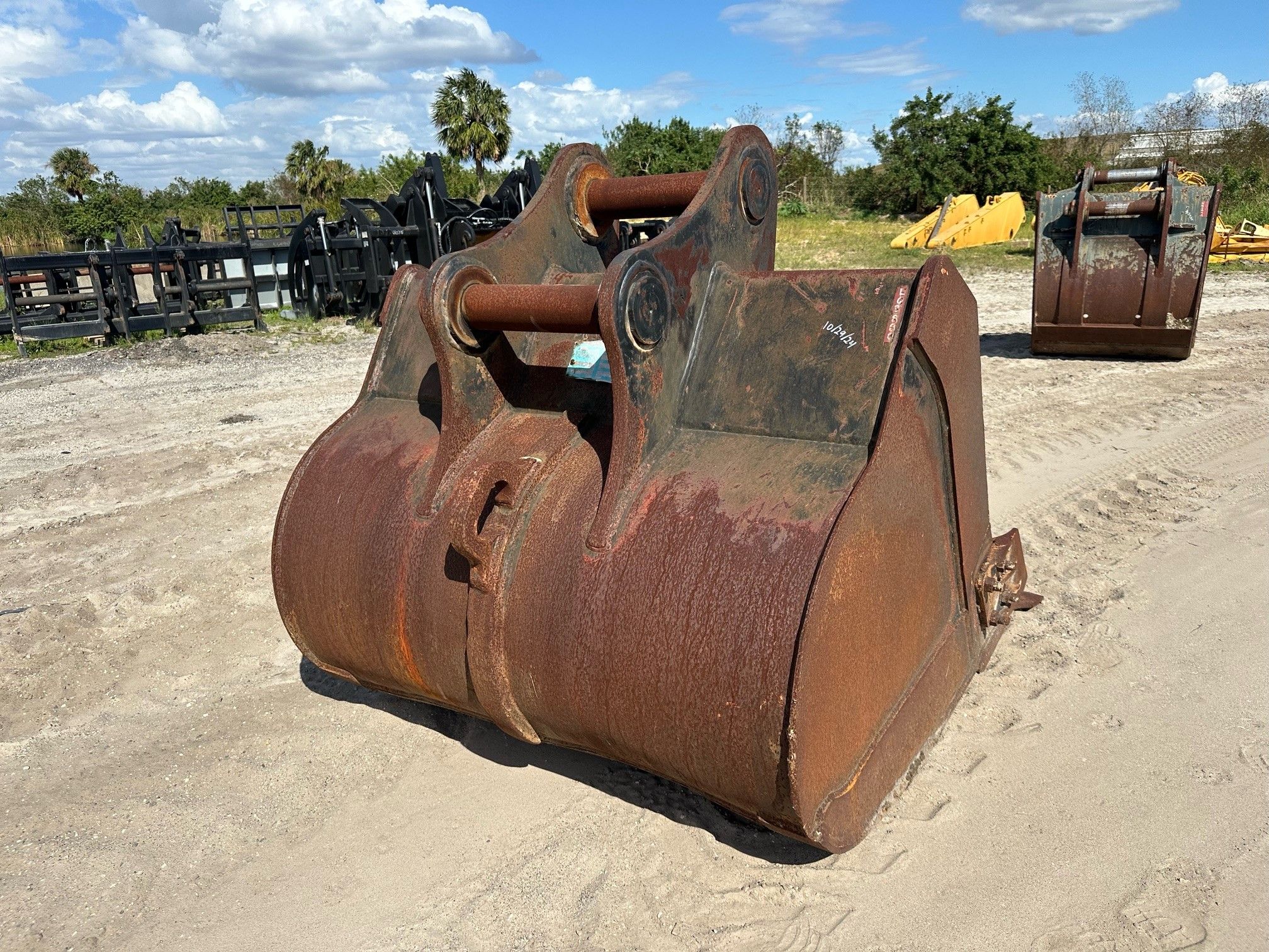 54" BUCKET FOR SY265C Photo 1 Thumbnail