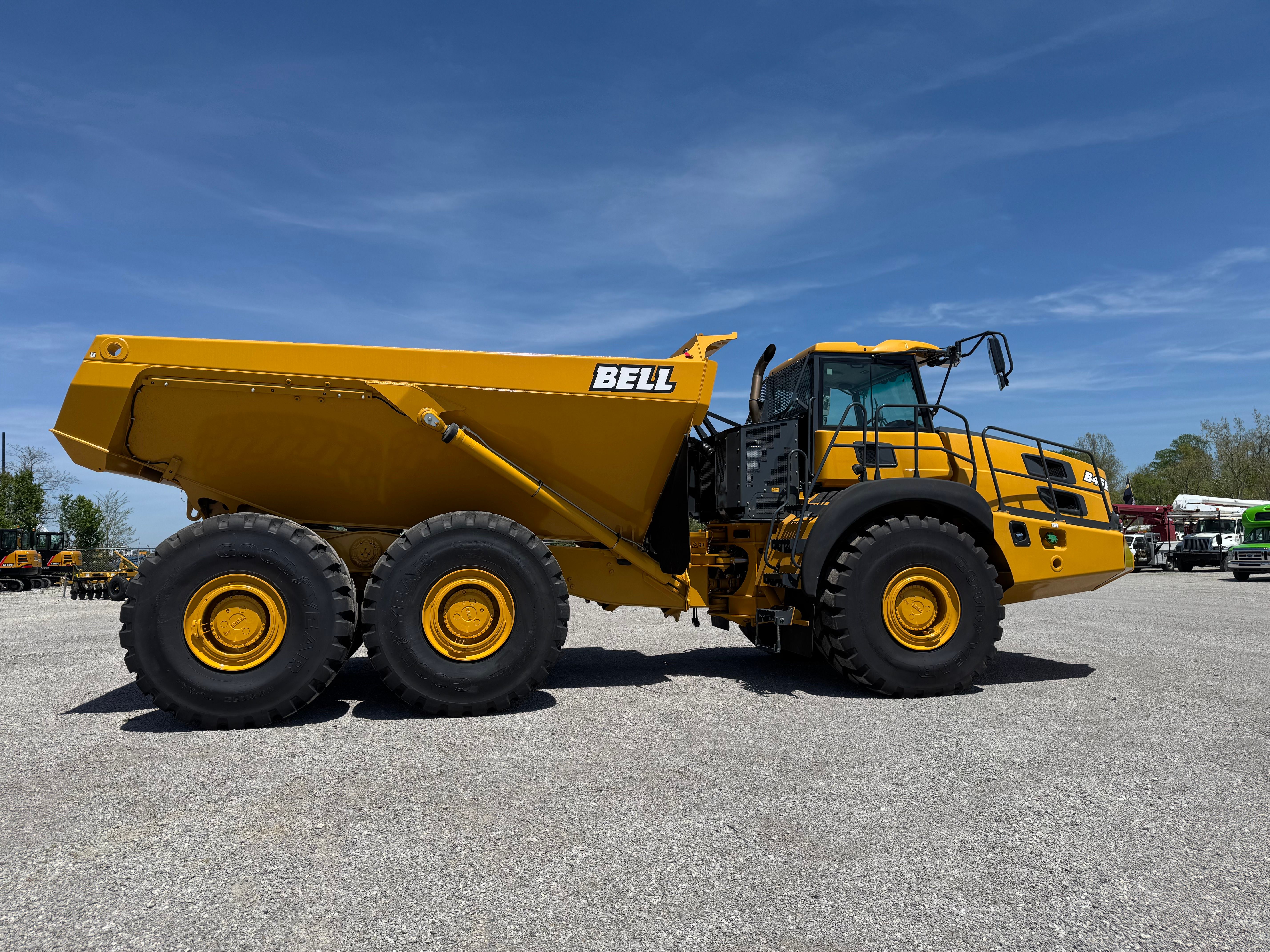 2025 BELL B45E Photo 11 Thumbnail