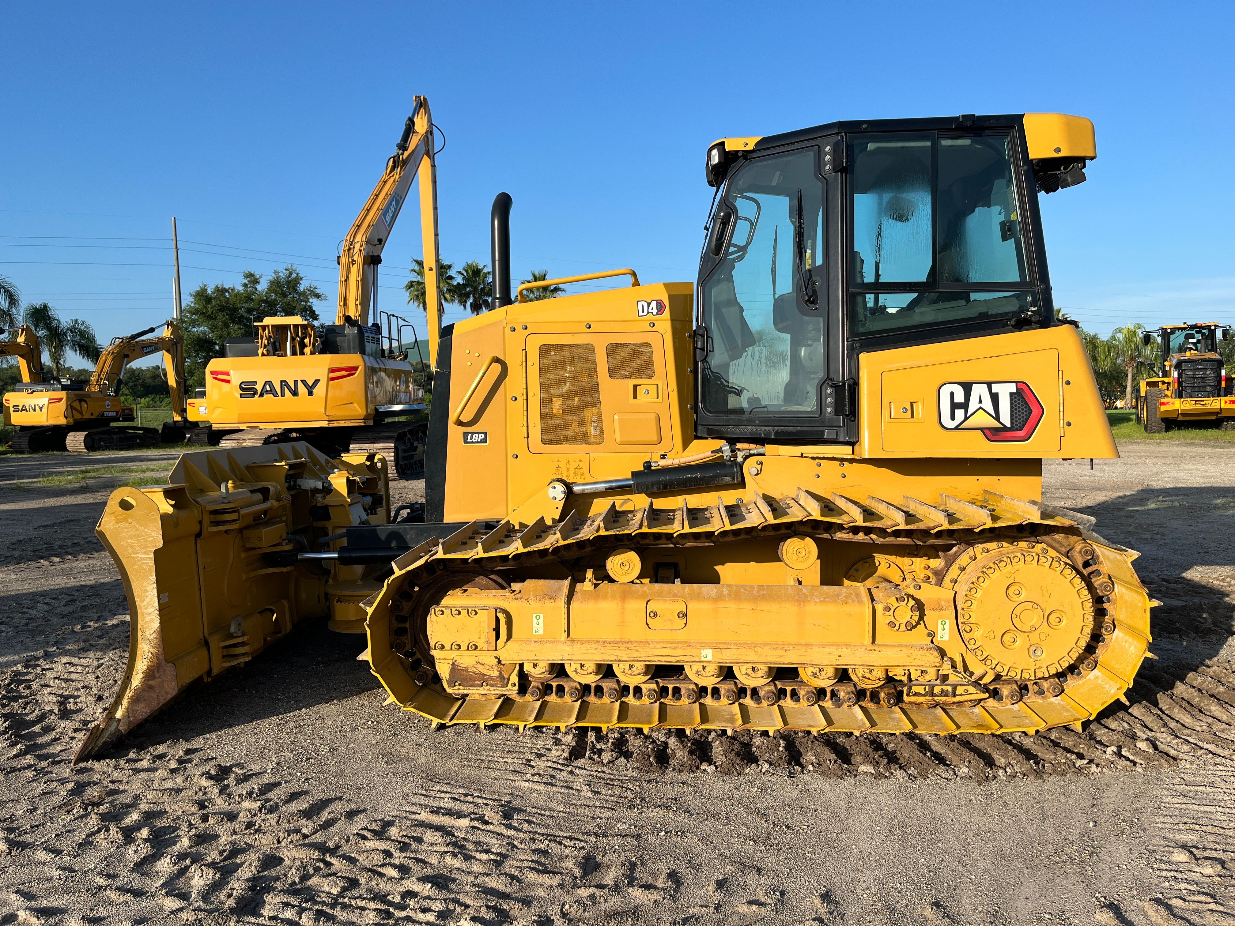 2021 CAT D4 LGP Photo 2 Thumbnail