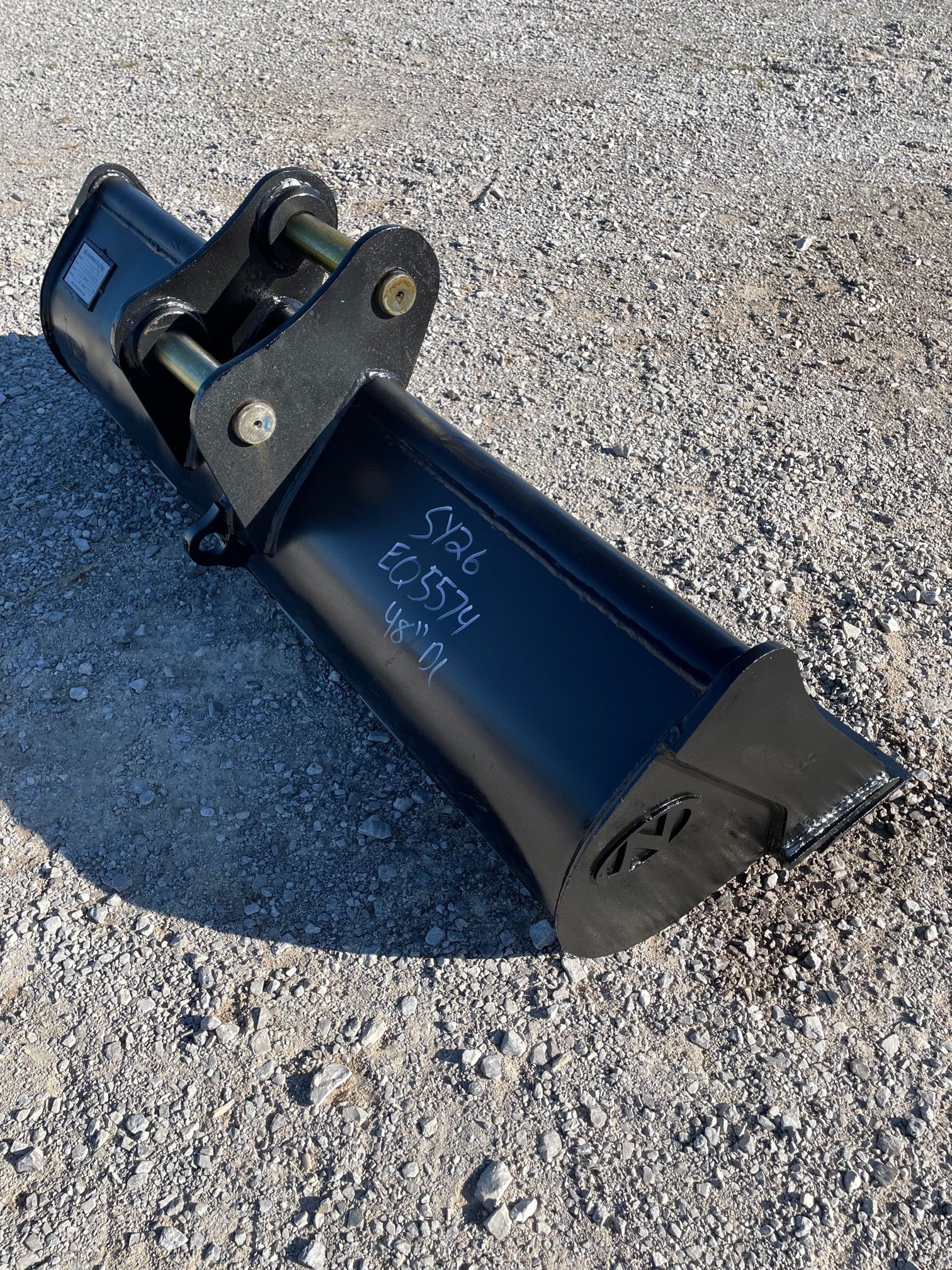 48" EXCAVATOR DITCH CLEANING BUCKET 40MM PIN Photo 5 Thumbnail