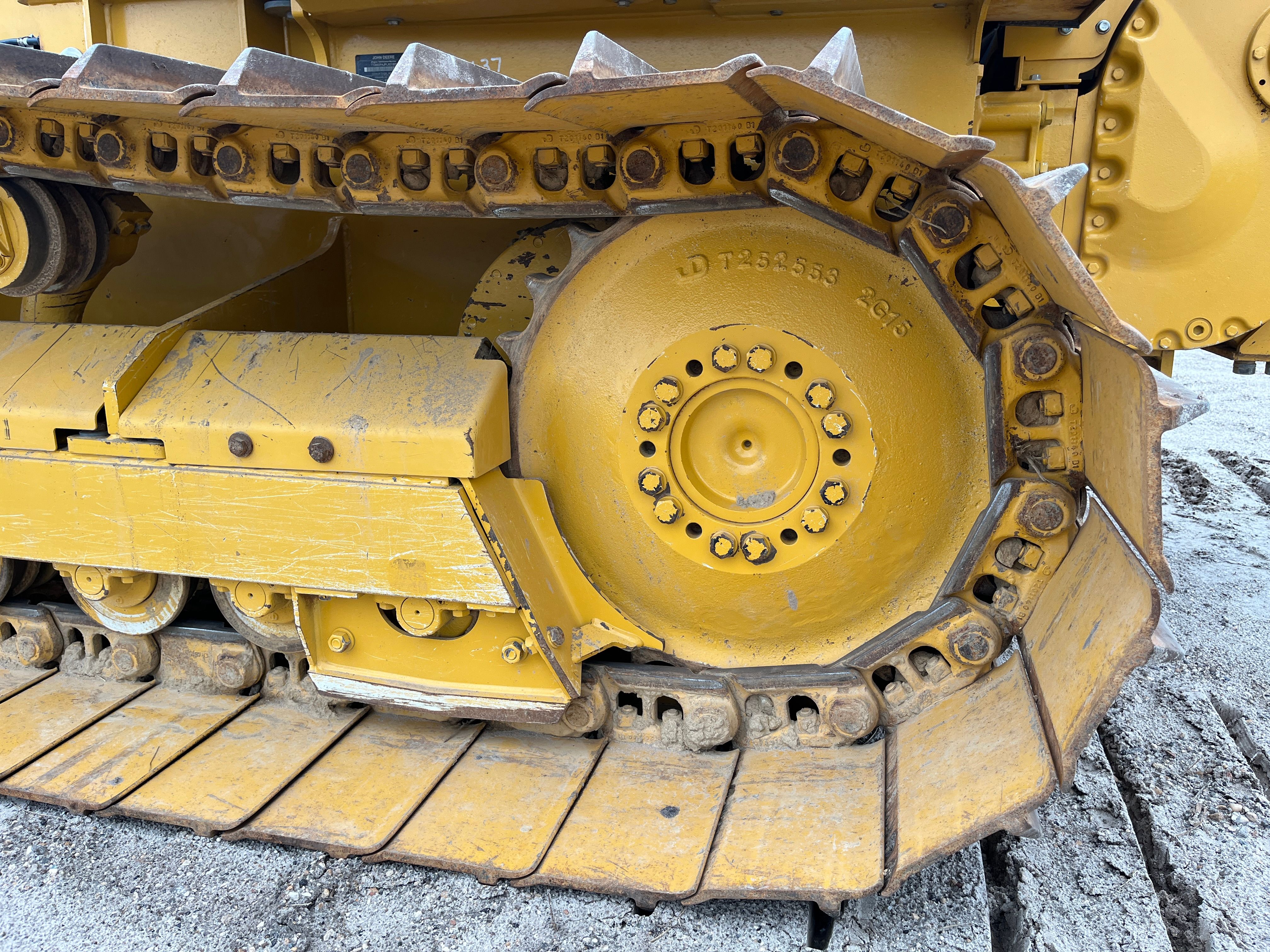 2023 JOHN DEERE 650 P-TIER Photo 14 Thumbnail