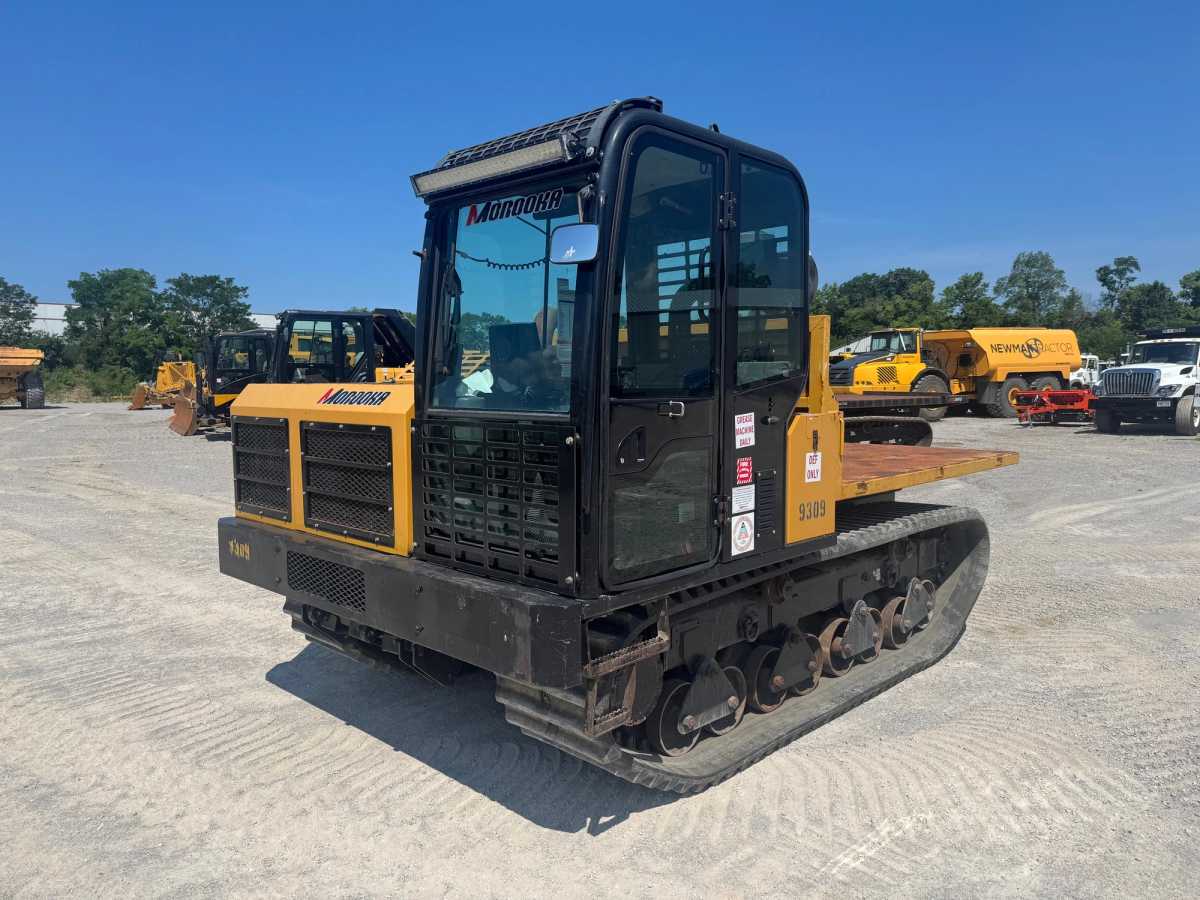 MOROOKA MST 1000VD CRAWLER CARRIER FLAT BED Photo 1