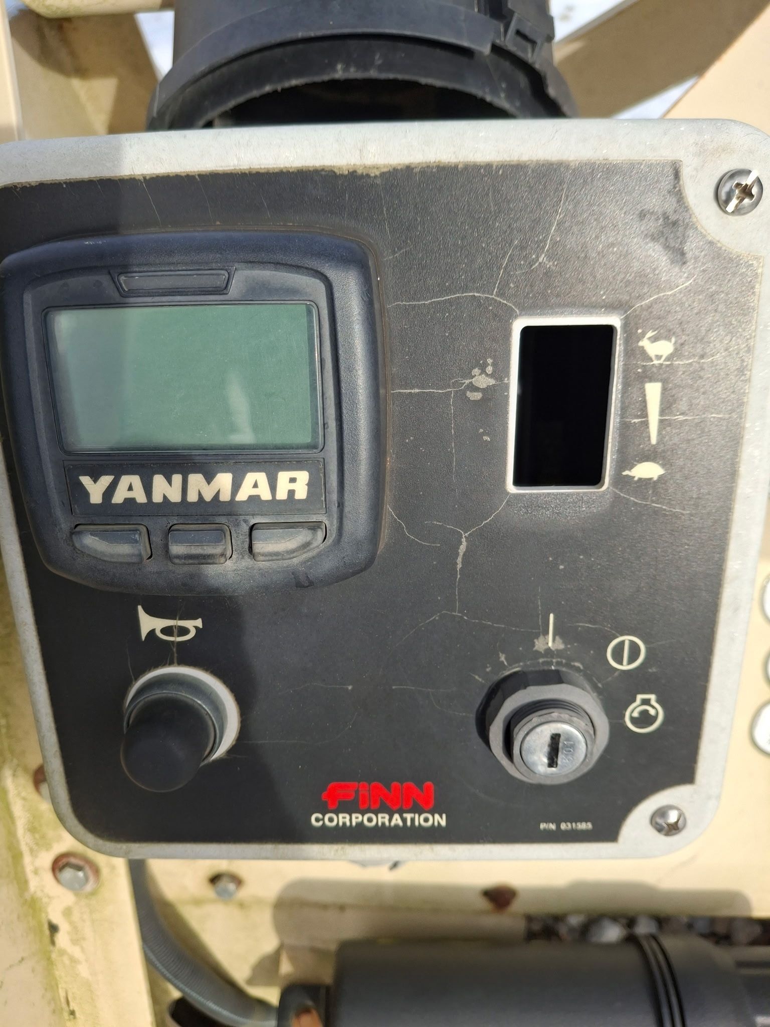 2018 FINN B70RH-39 SKID MOUNT STRAW BLOWER Photo 1 Thumbnail