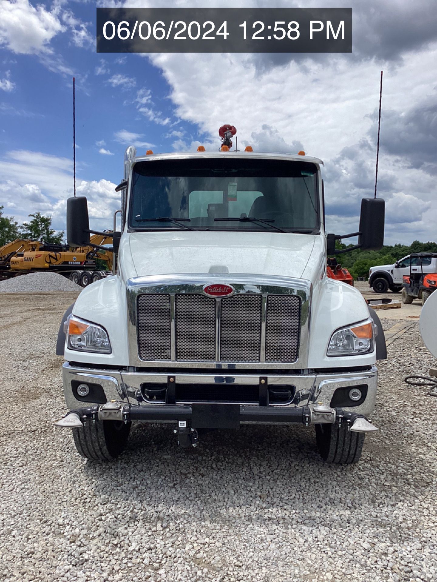 2025 PETERBILT 548 WATER Photo 1 Thumbnail