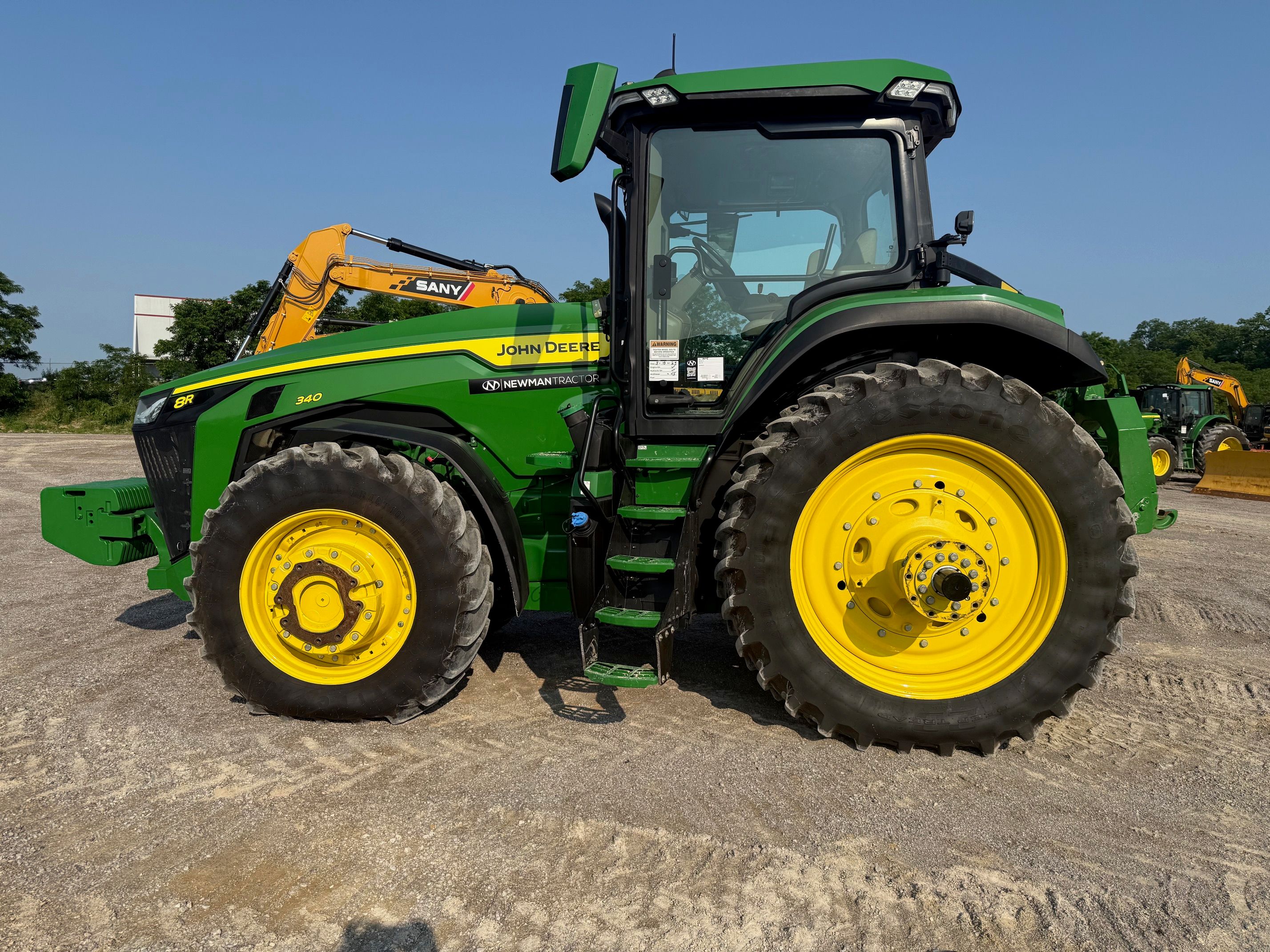 2022 JOHN DEERE 8R 340 Photo 2 Thumbnail