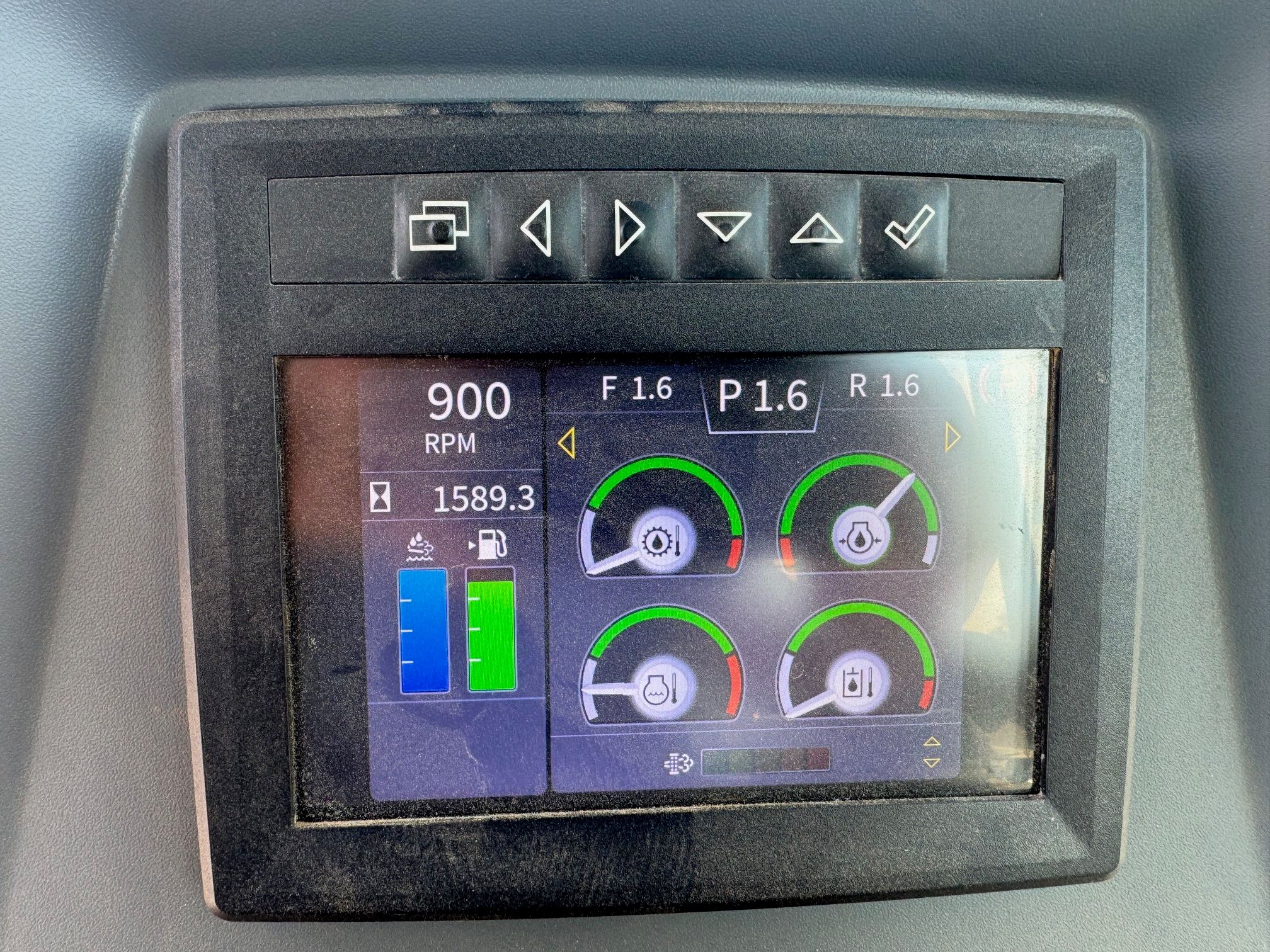 2022 JOHN DEERE 700L LGP Photo 12 Thumbnail