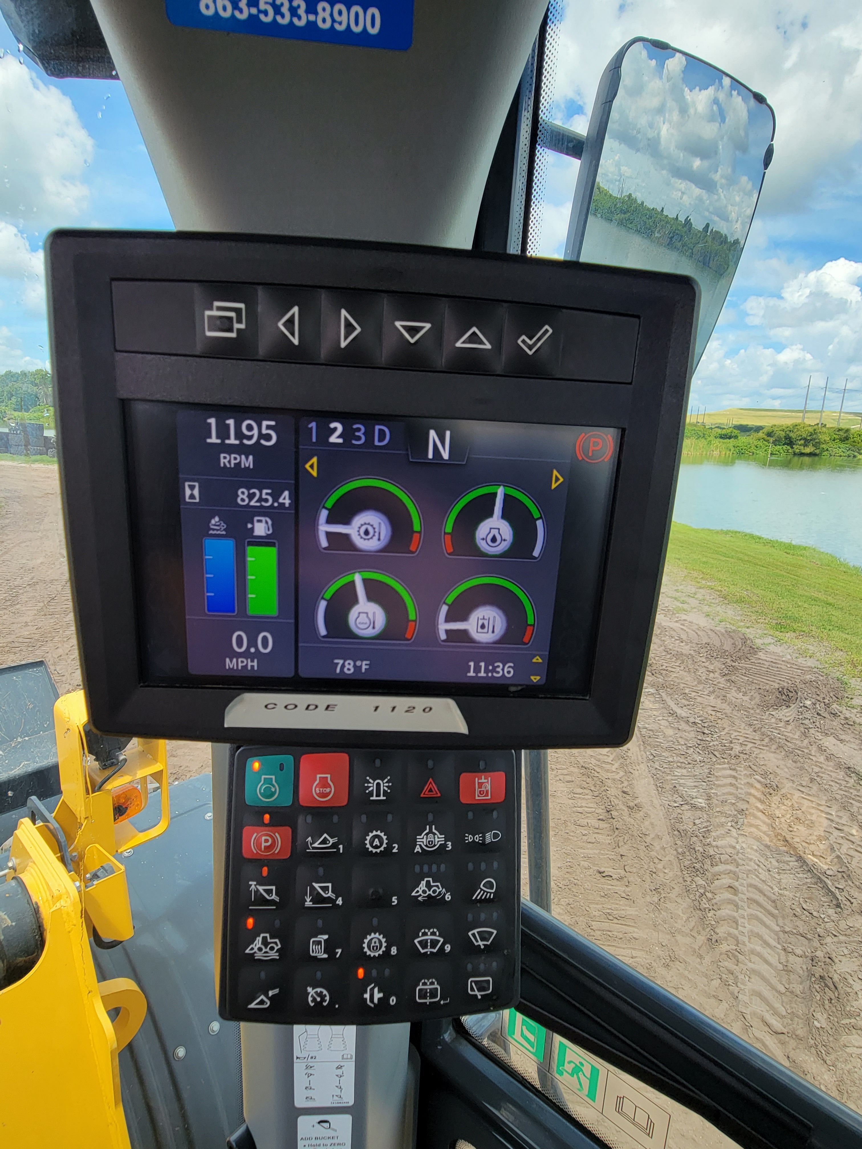 2021 JOHN DEERE 744L Photo 13 Thumbnail