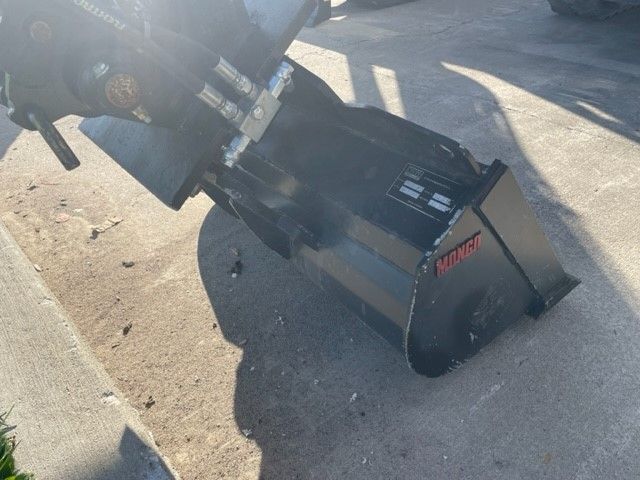 36" TILTING BUCKET FOR SY35U Photo 4 Thumbnail