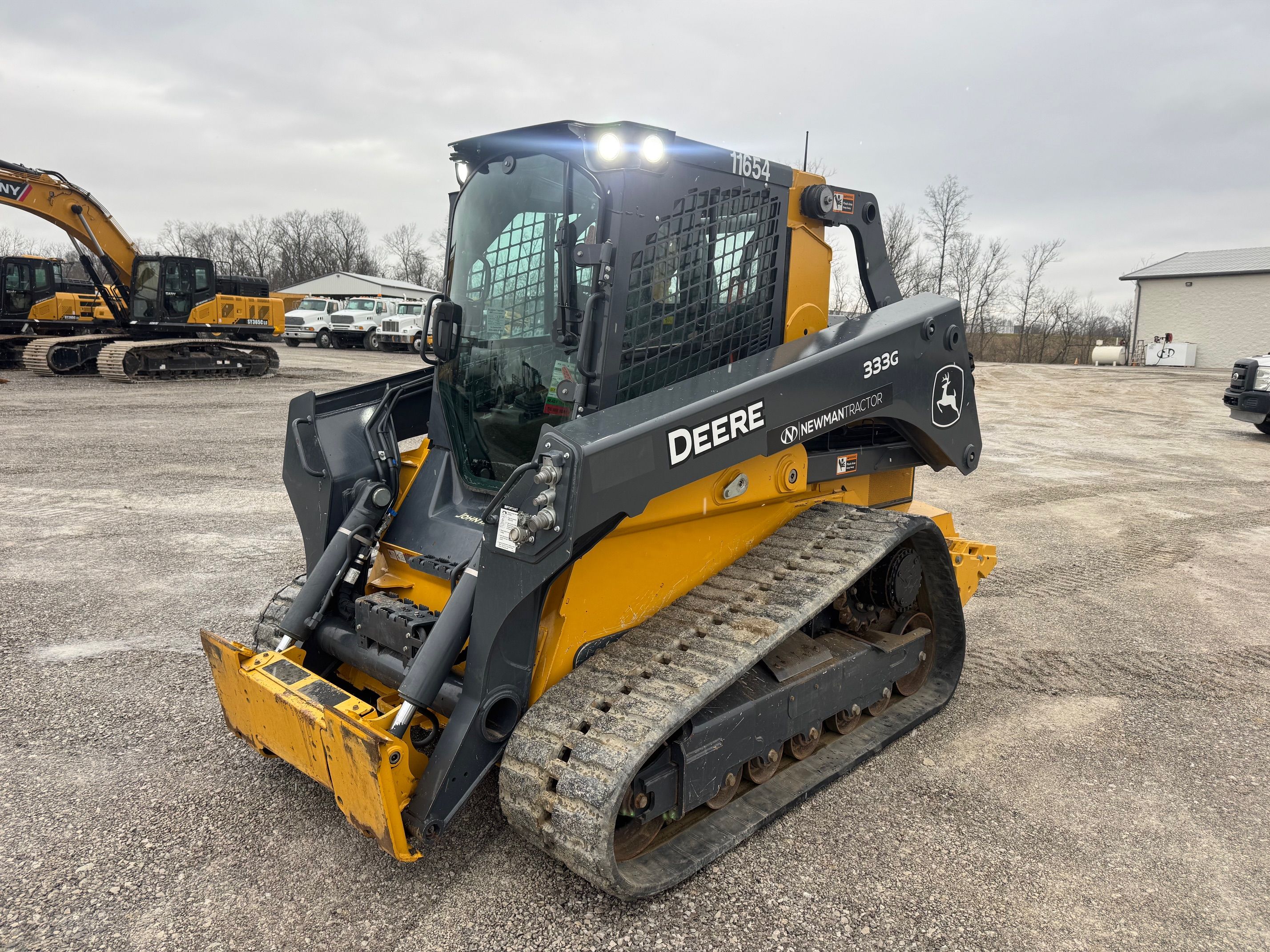 2024 JOHN DEERE 333G Photo 1 Thumbnail