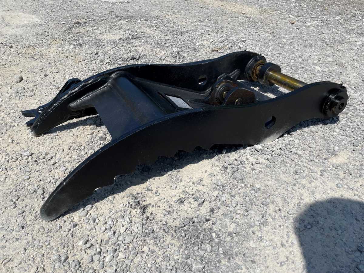 THUMB FOR SY26U (FOR USE W/ QUICK COUPLER) Photo 1