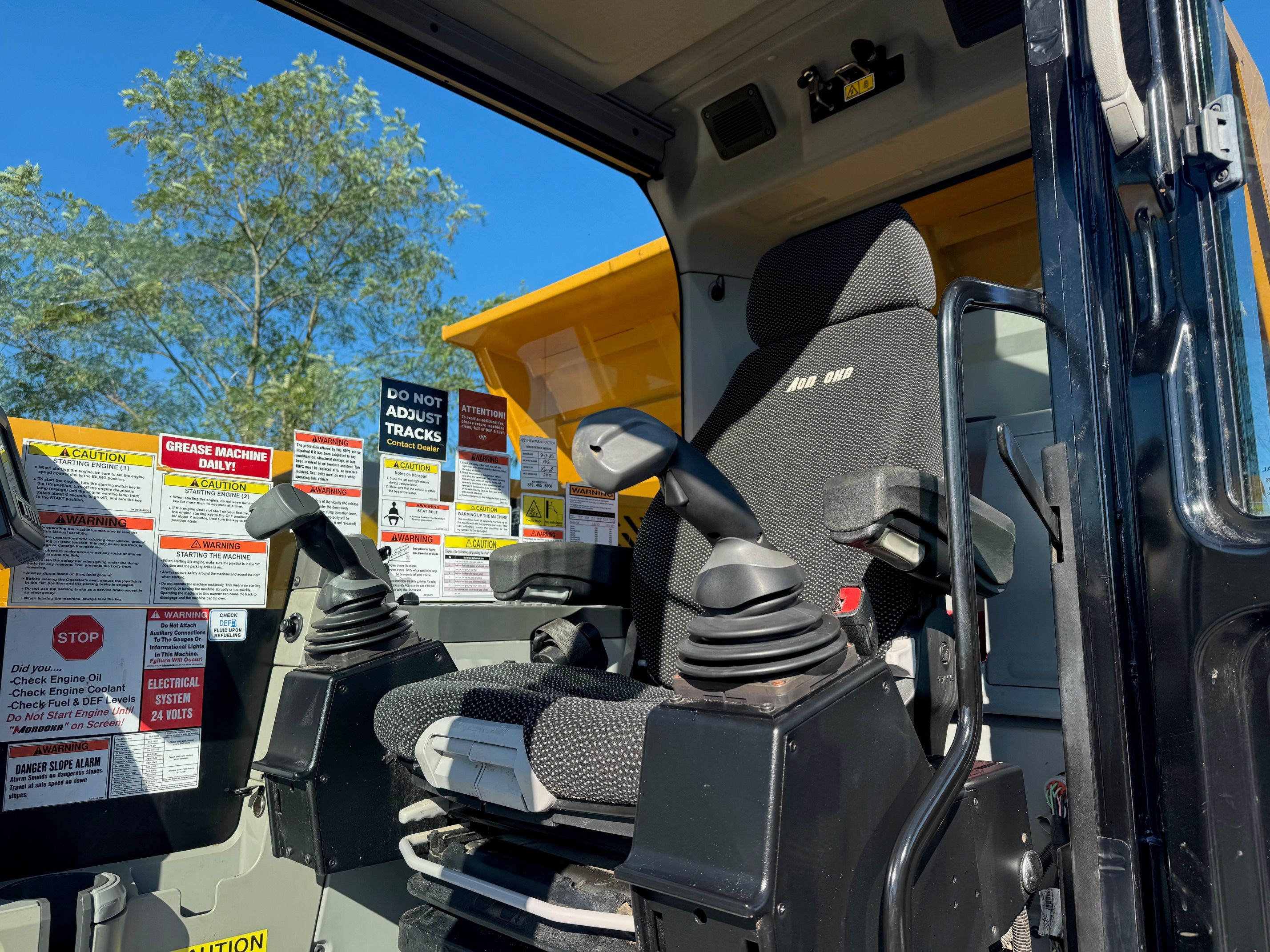 2022 MOROOKA MST 1500VDR Photo 7 Thumbnail