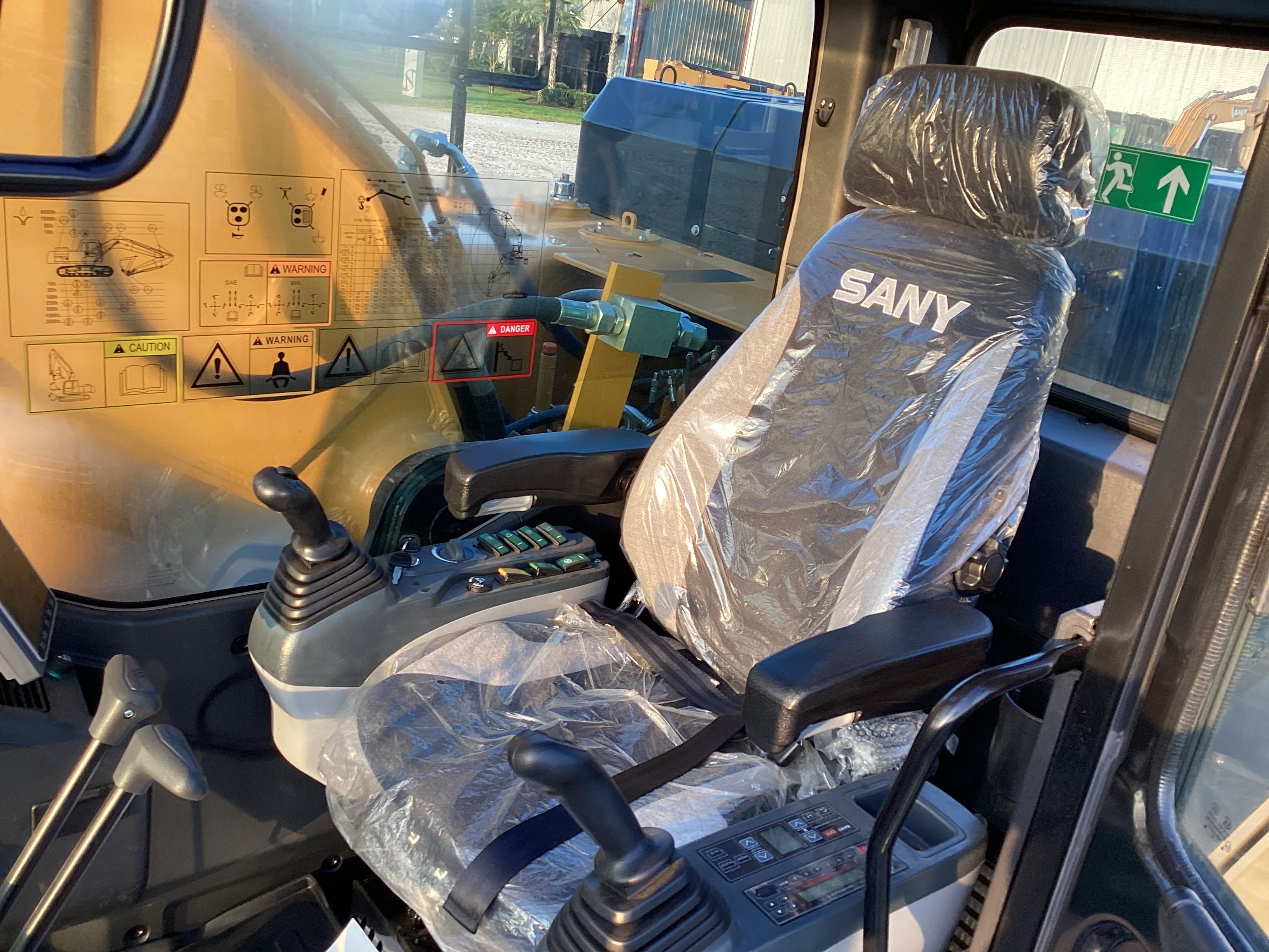 2025 SANY SY265C LR Photo 7 Thumbnail