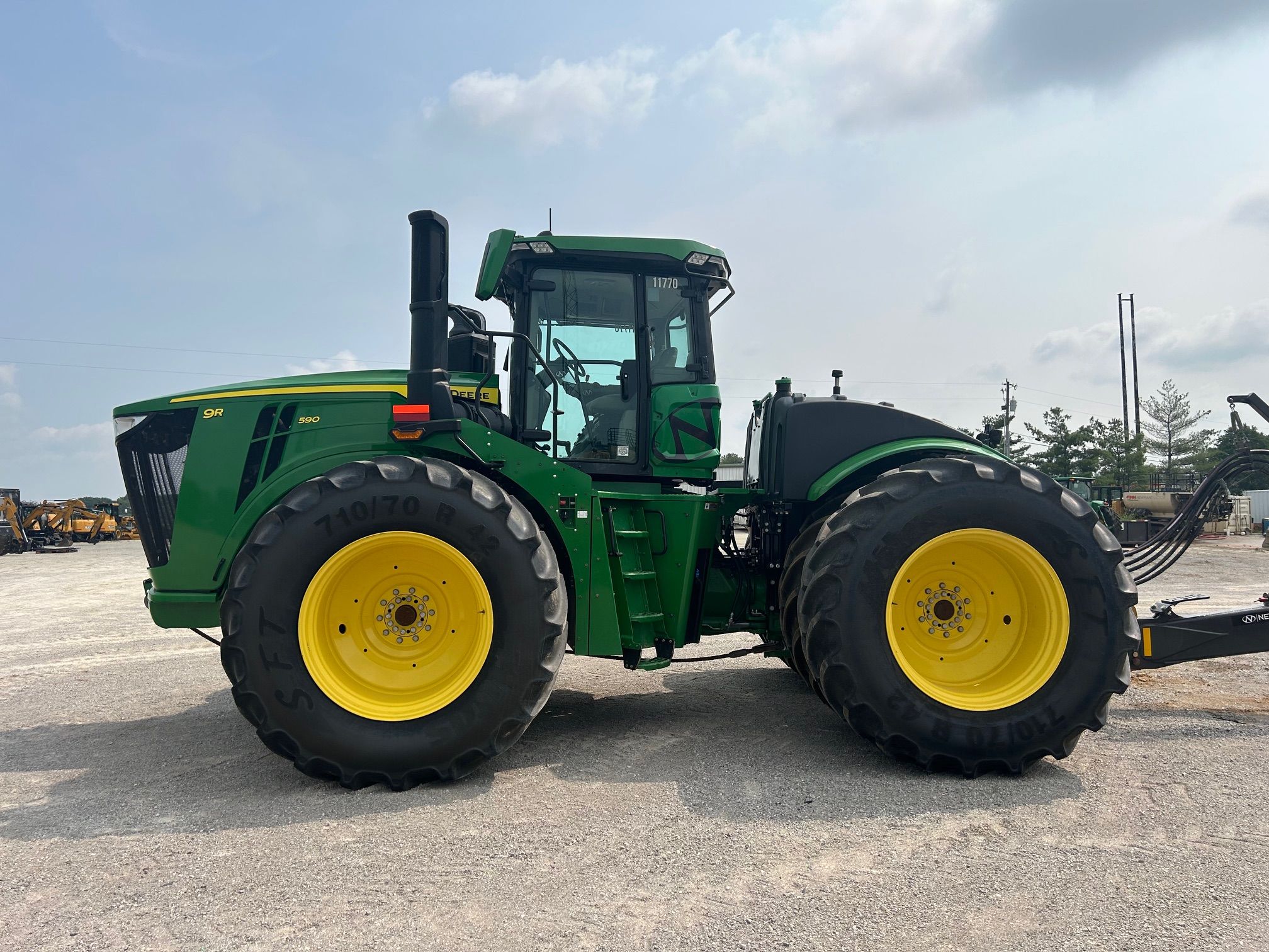 2022 JOHN DEERE 9R 590 Photo 6 Thumbnail