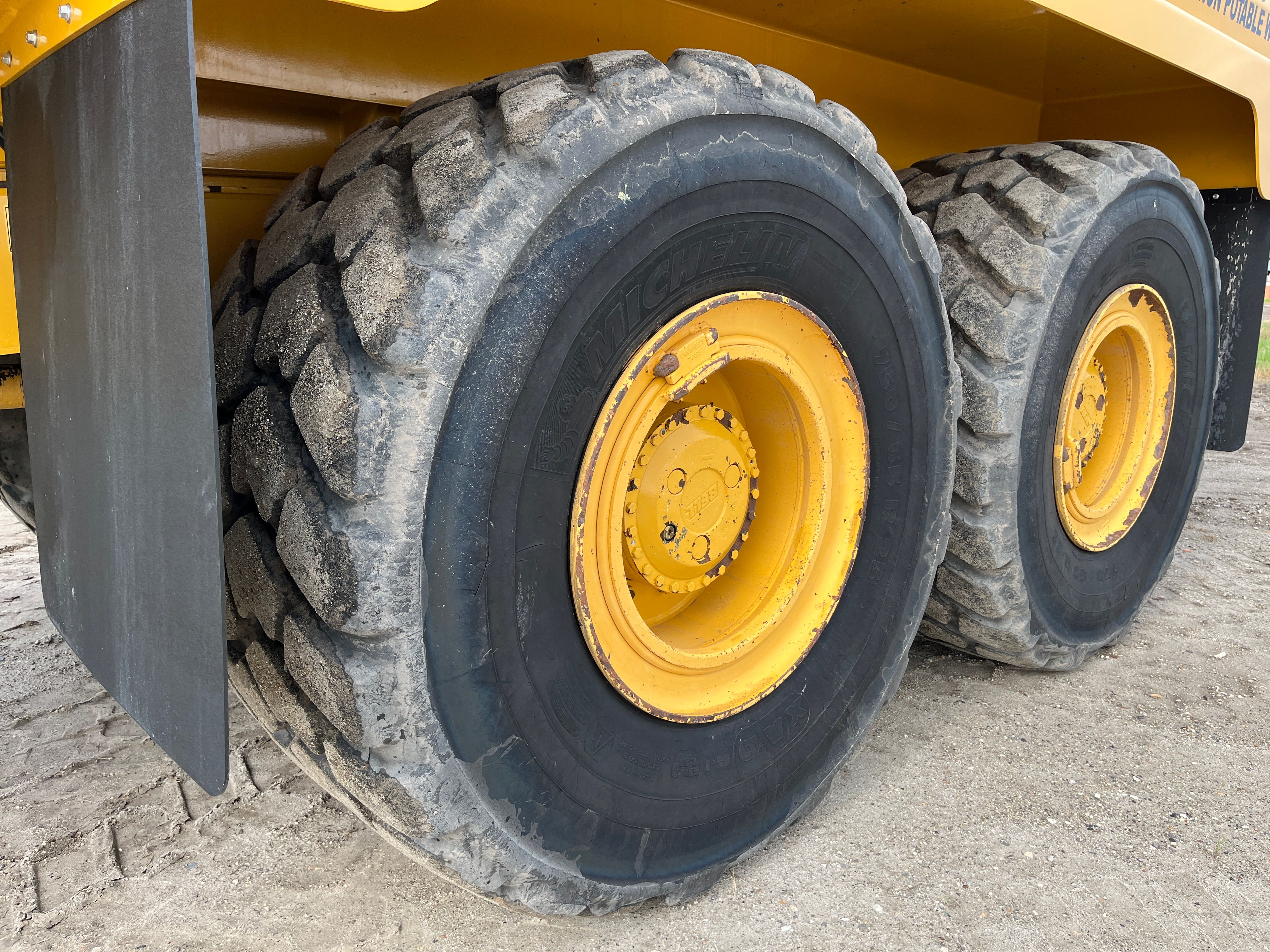 2020 BELL B30E Photo 12 Thumbnail