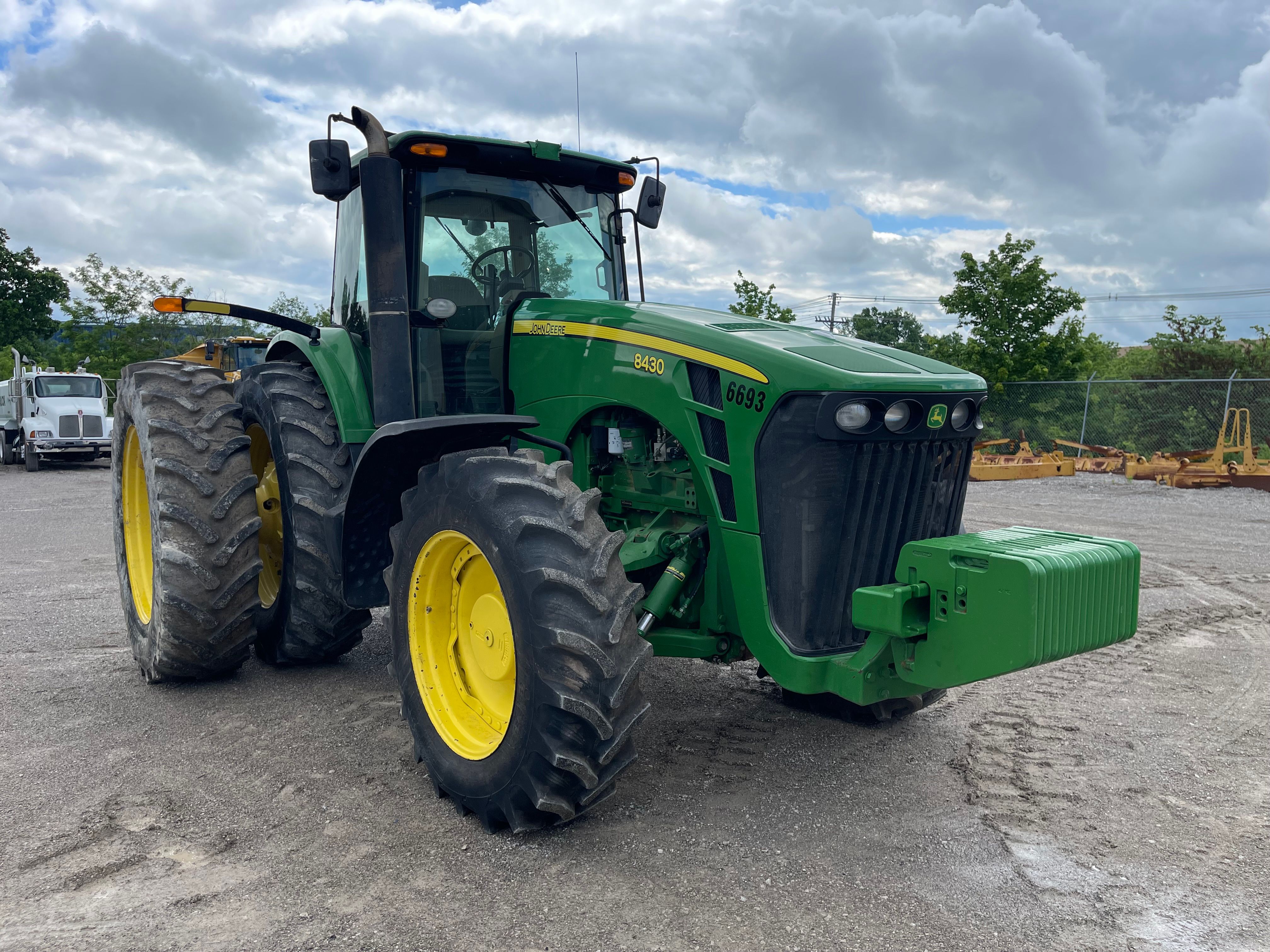 2009 JOHN DEERE 8430 Photo 5 Thumbnail