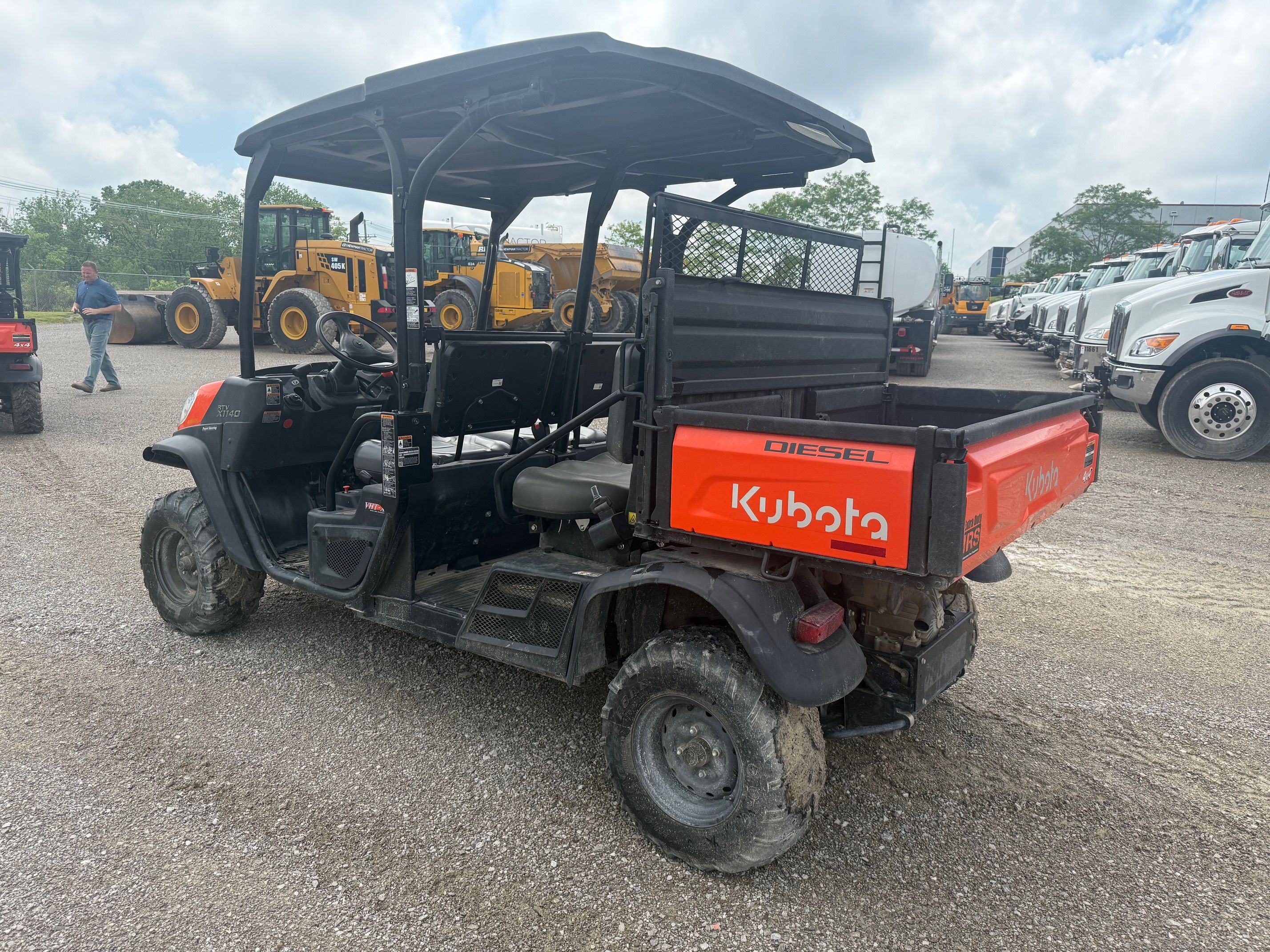 2023 KUBOTA RTV-X1140 Photo 3 Thumbnail