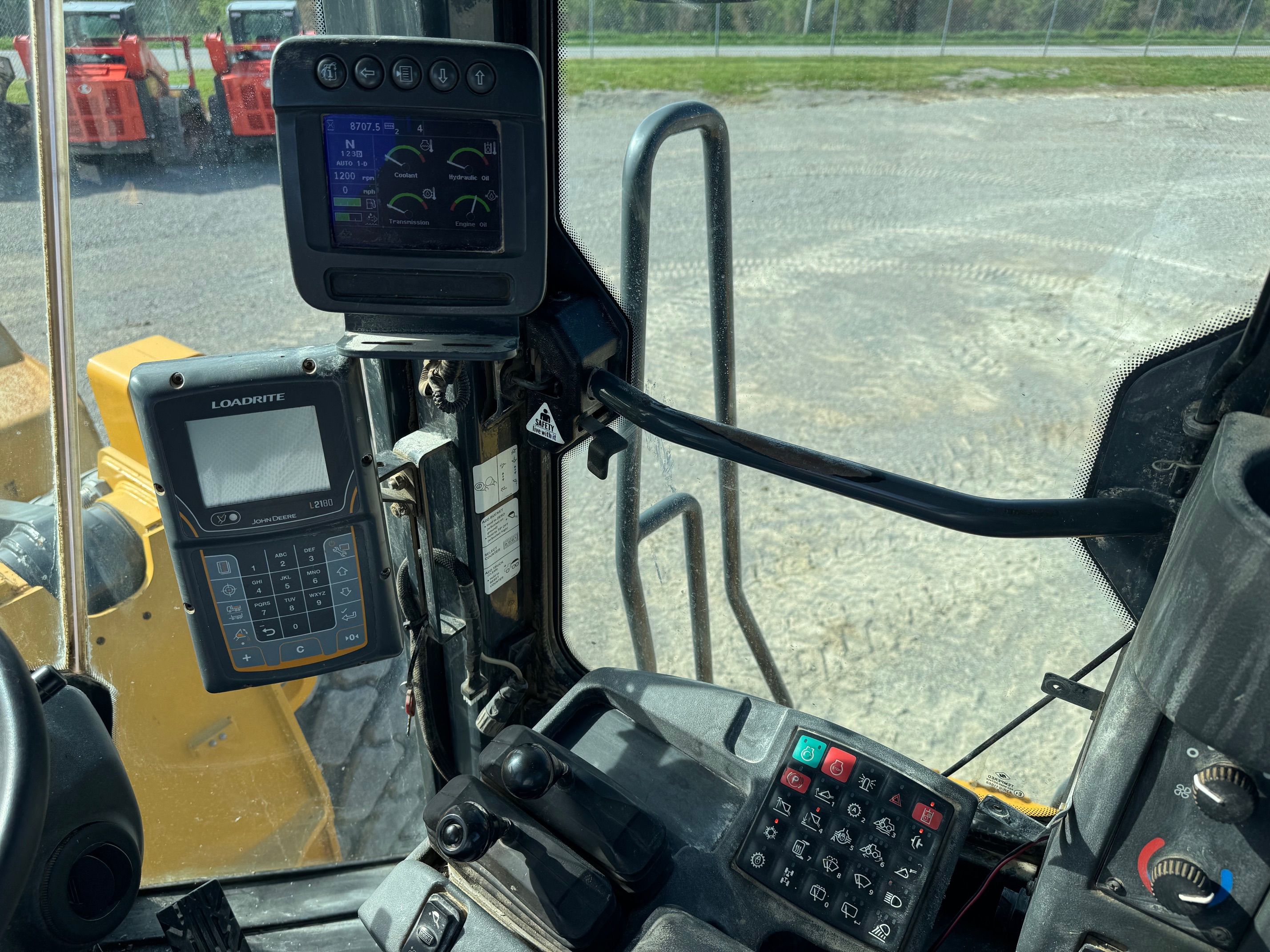 2017 JOHN DEERE 844K Photo 10 Thumbnail