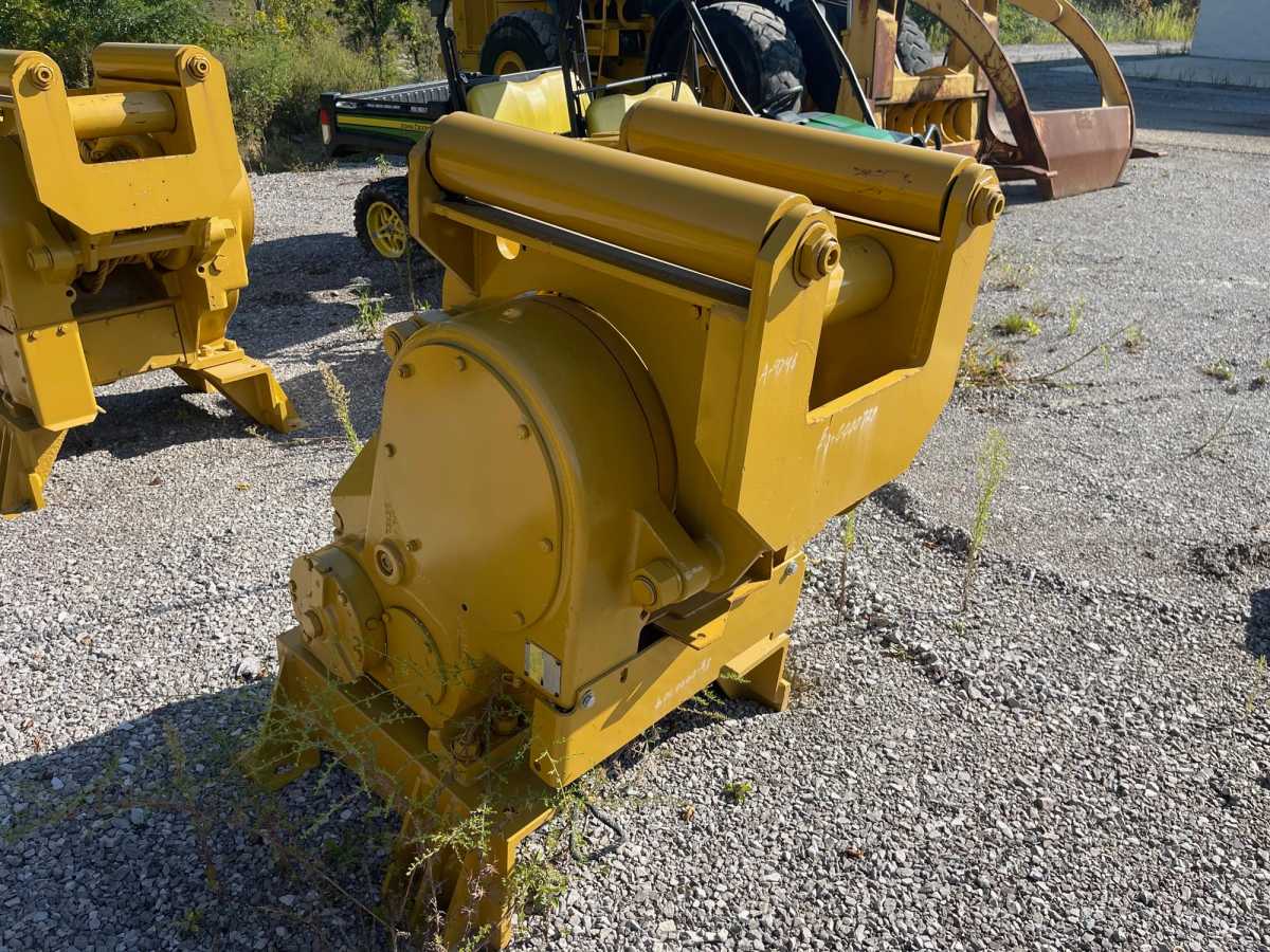PACAAR P56 WINCH Photo 1
