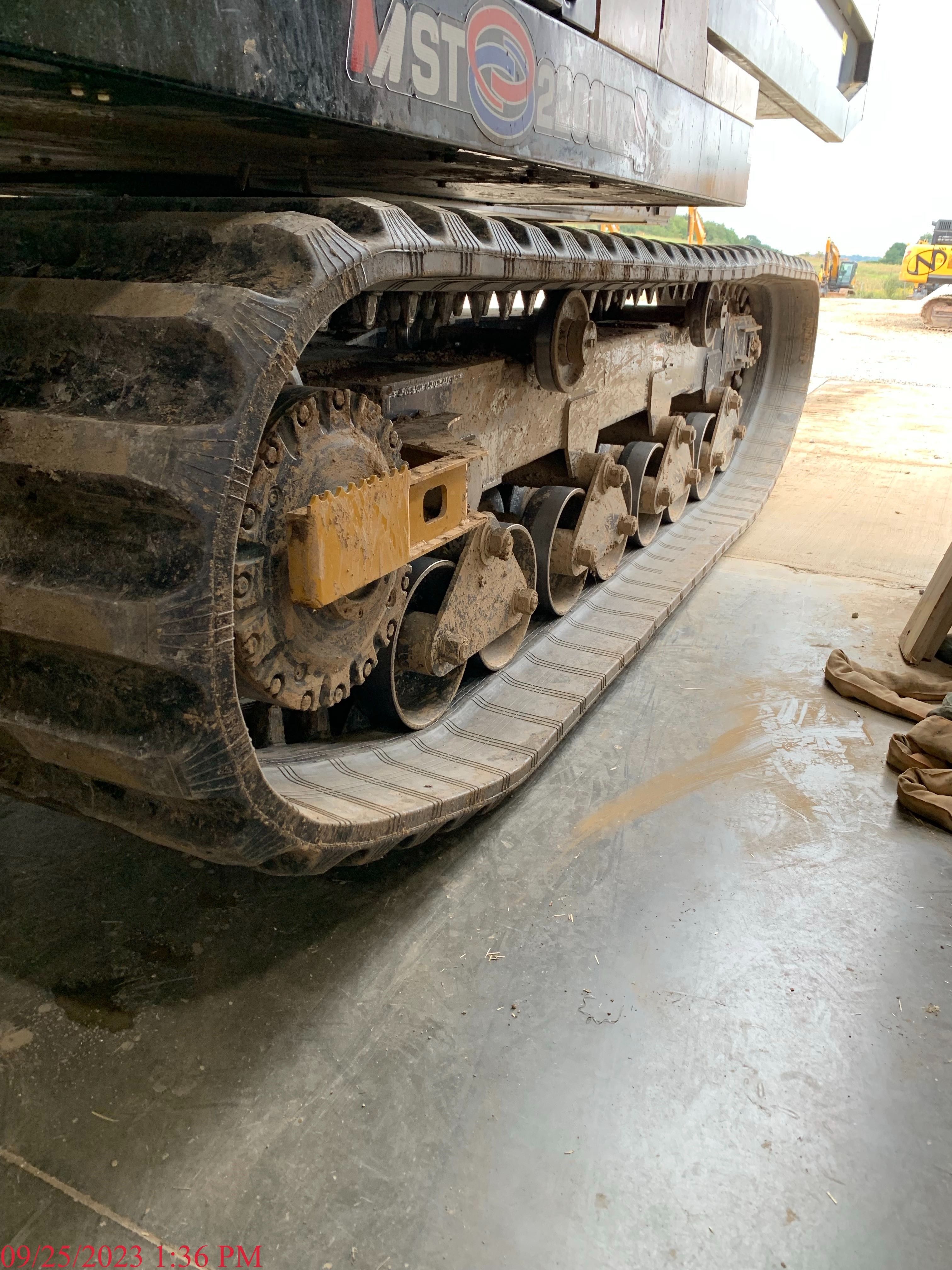 2023 MOROOKA MST 2200VDR Photo 4 Thumbnail