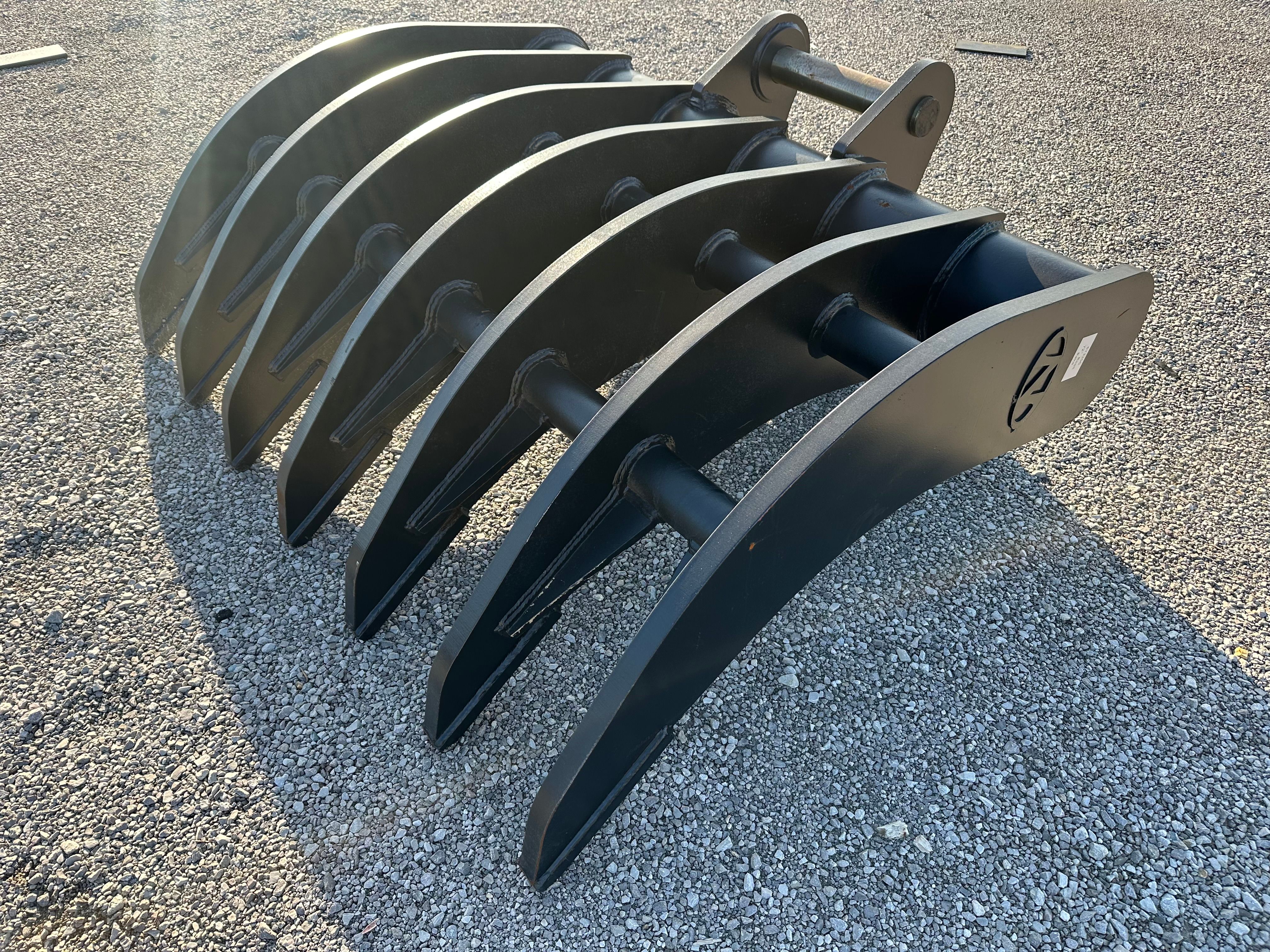 72" ROOT RAKE FOR NEW MODEL SY335C Photo 2 Thumbnail