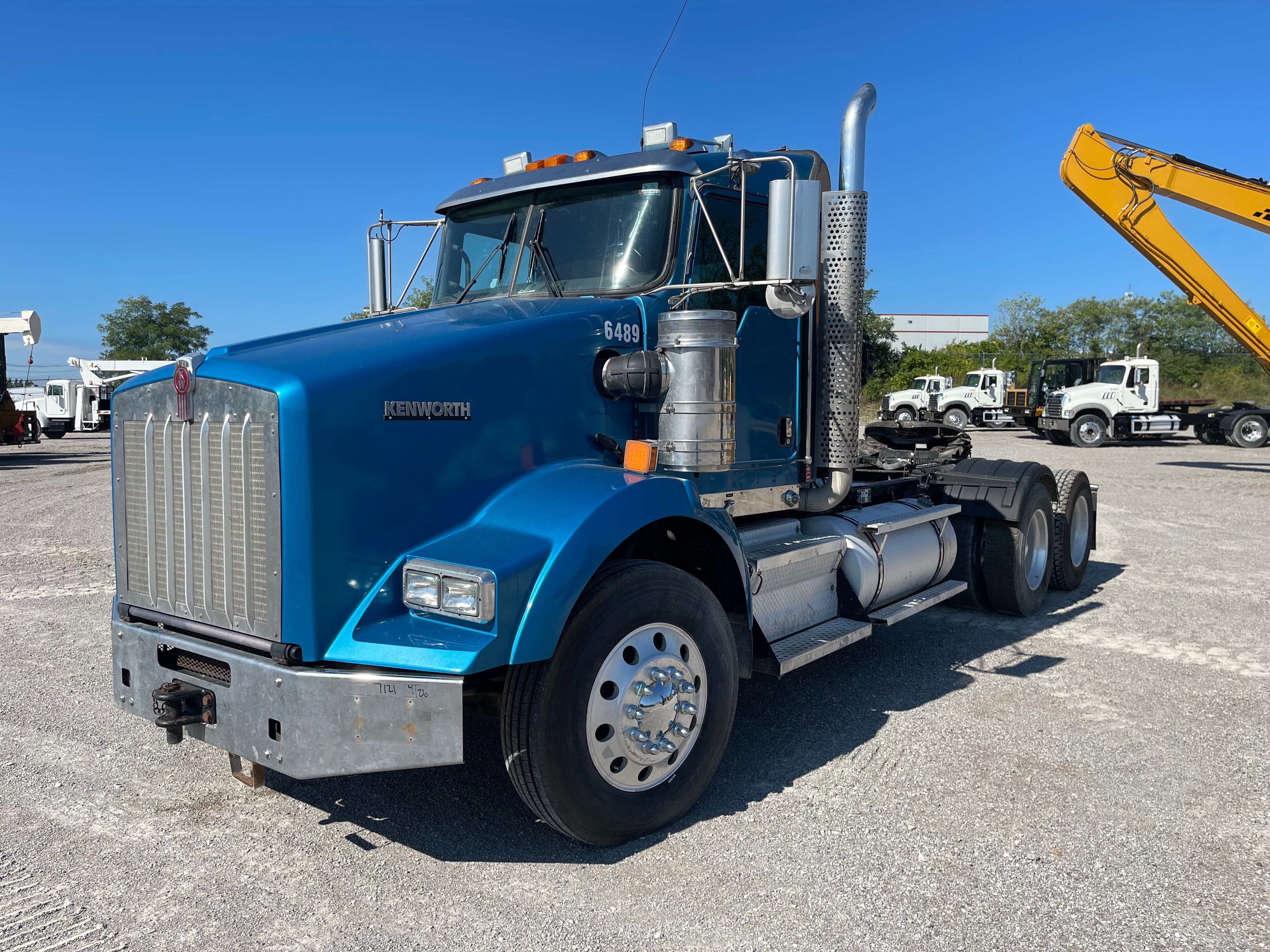 2012 KENWORTH T800 Photo 1 Thumbnail