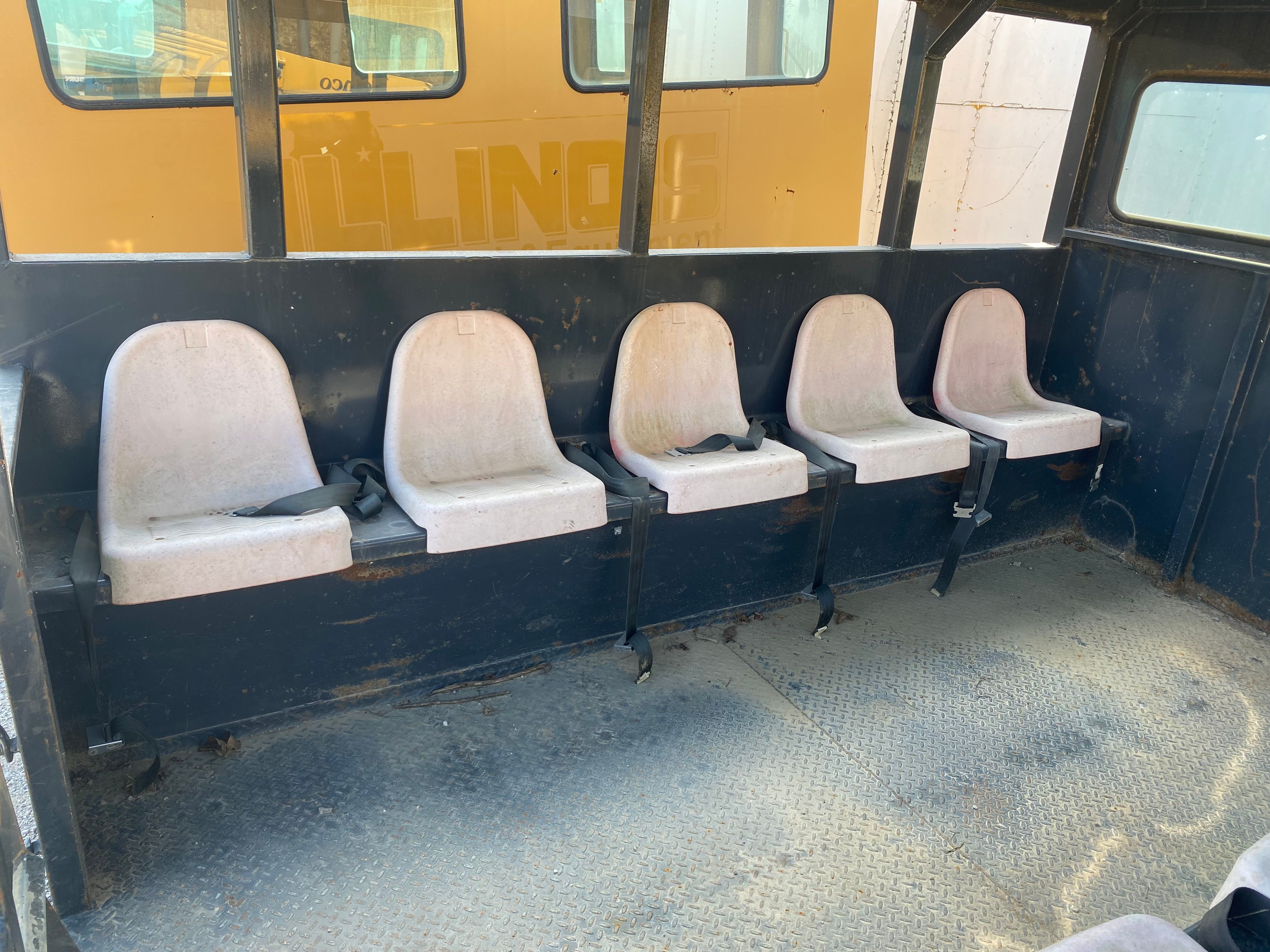 2013 10-MAN PERSONNEL CARRIER, MST 800VD Photo 5 Thumbnail