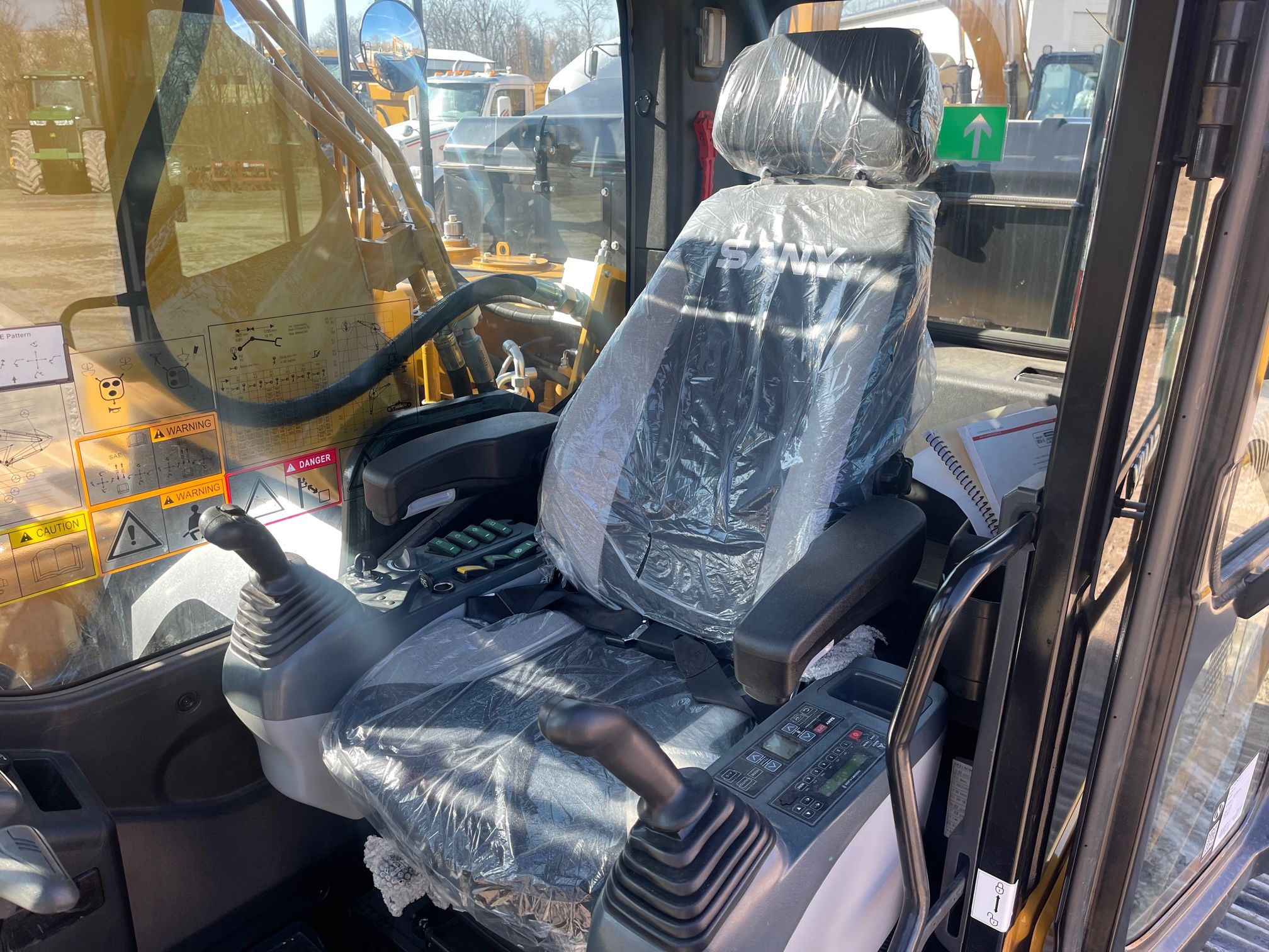 2022 SANY SY225C Photo 5 Thumbnail