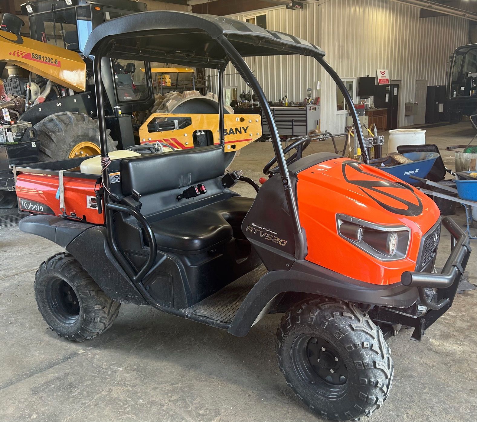 2022 KUBOTA RTV520-A Photo 2 Thumbnail