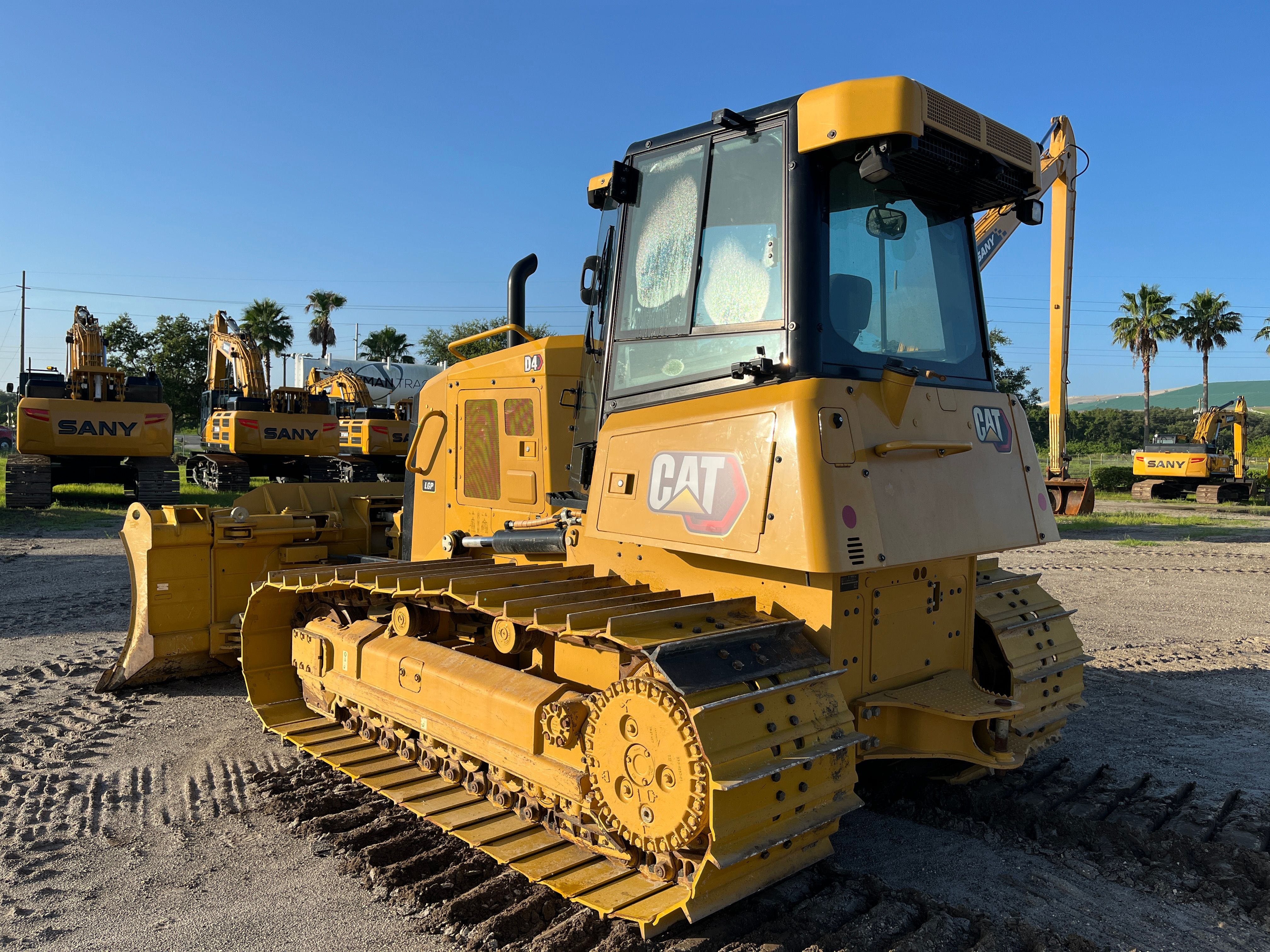 2021 CAT D4 LGP Photo 3 Thumbnail