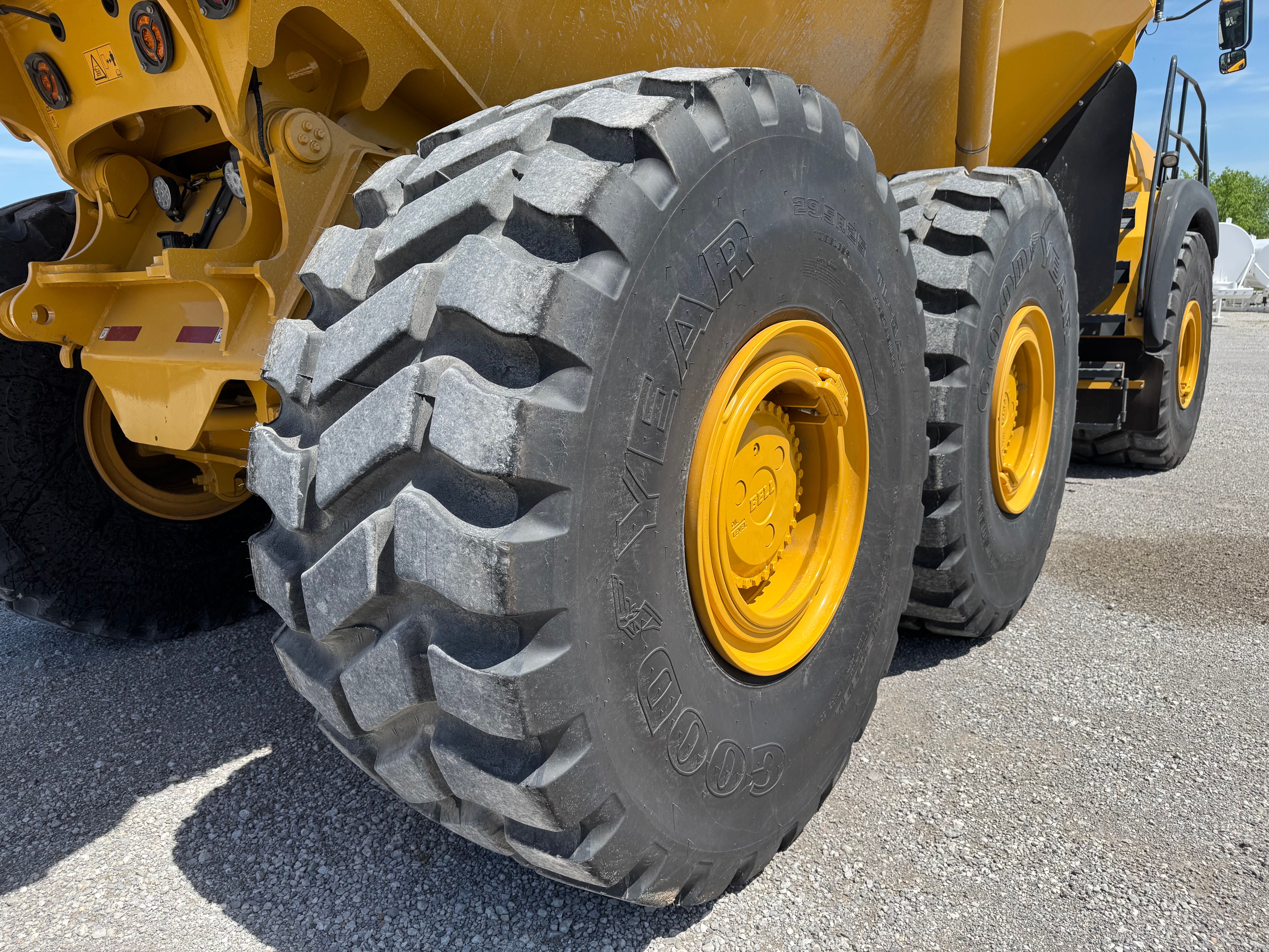 2025 BELL B45E Photo 9 Thumbnail