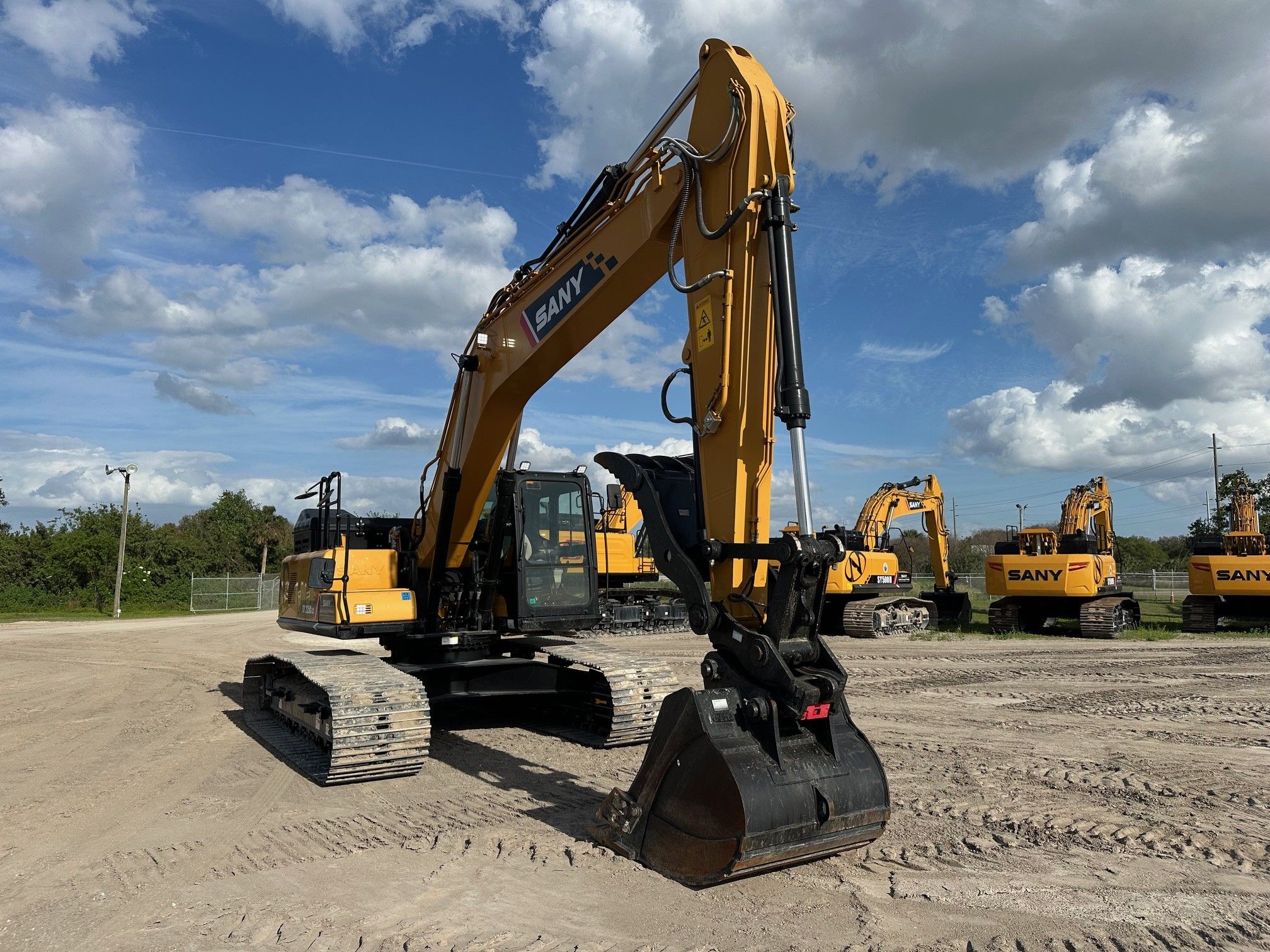 2022 SANY SY225C Photo 5 Thumbnail