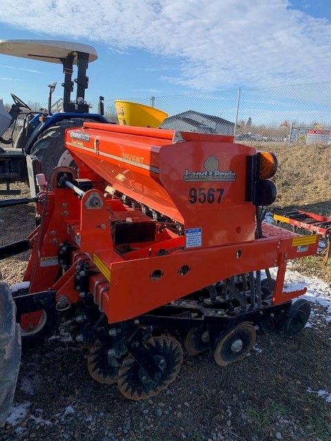 2022 LAND PRIDE 3P606NT NO TILL DRILL 6' Photo 1 Thumbnail