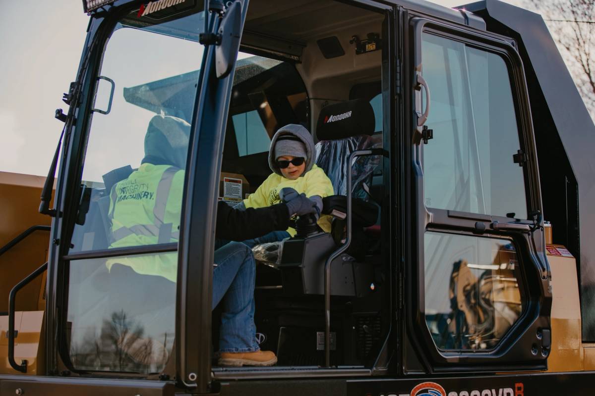Newman Tractor Image