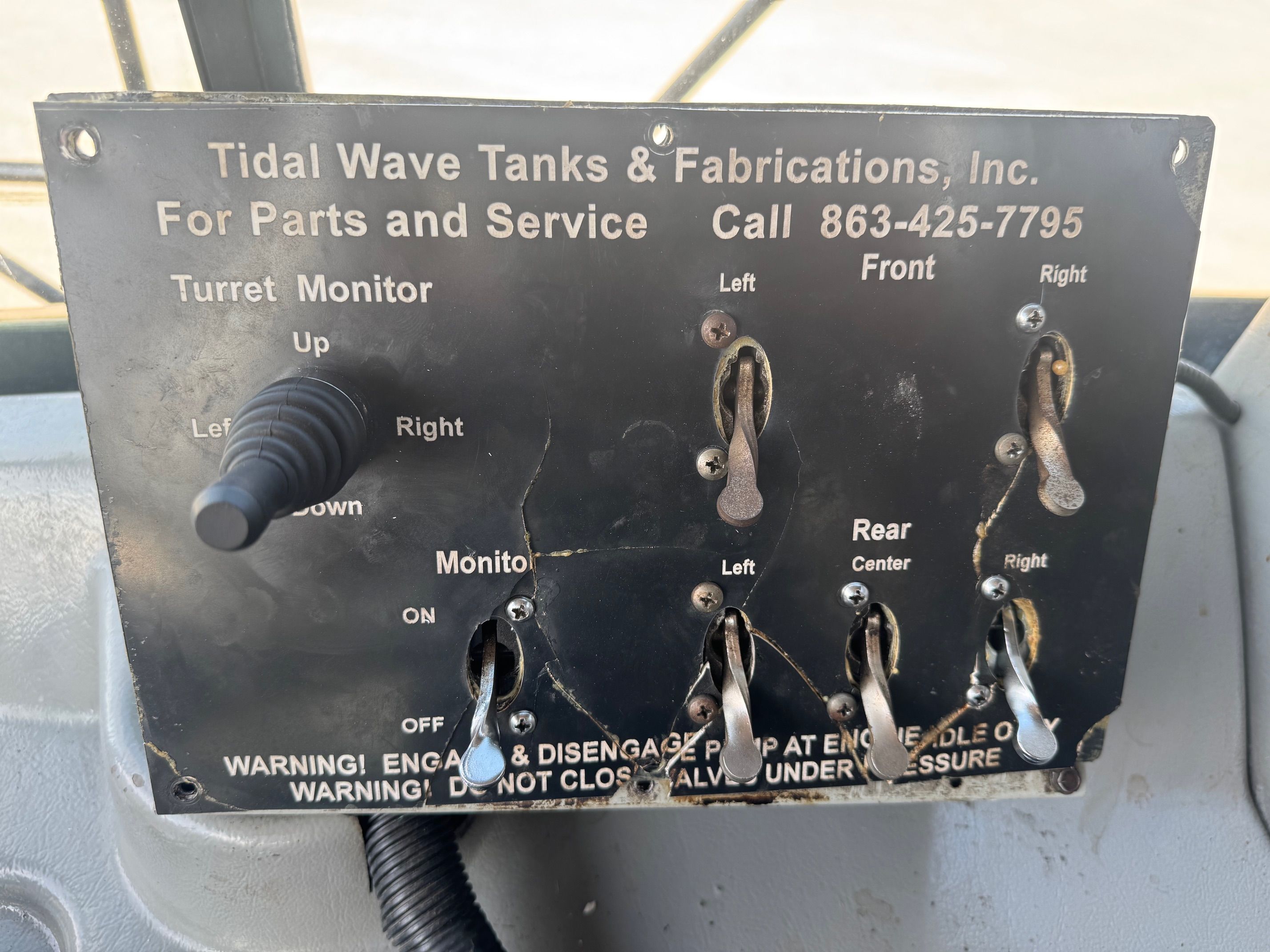 2004 CAT 735 Photo 12 Thumbnail