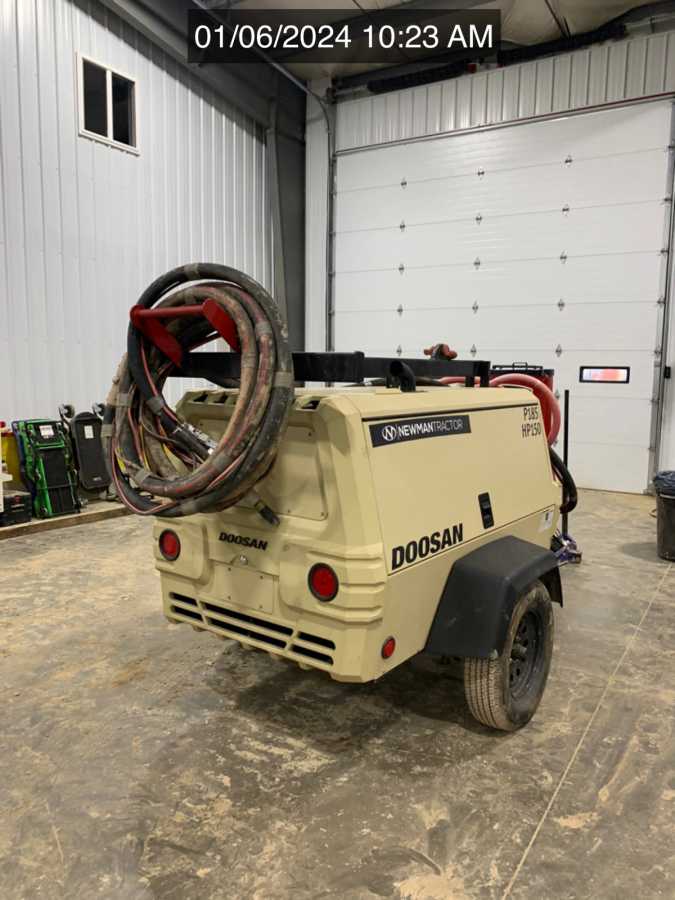 2023 DOOSAN P185 Photo 1